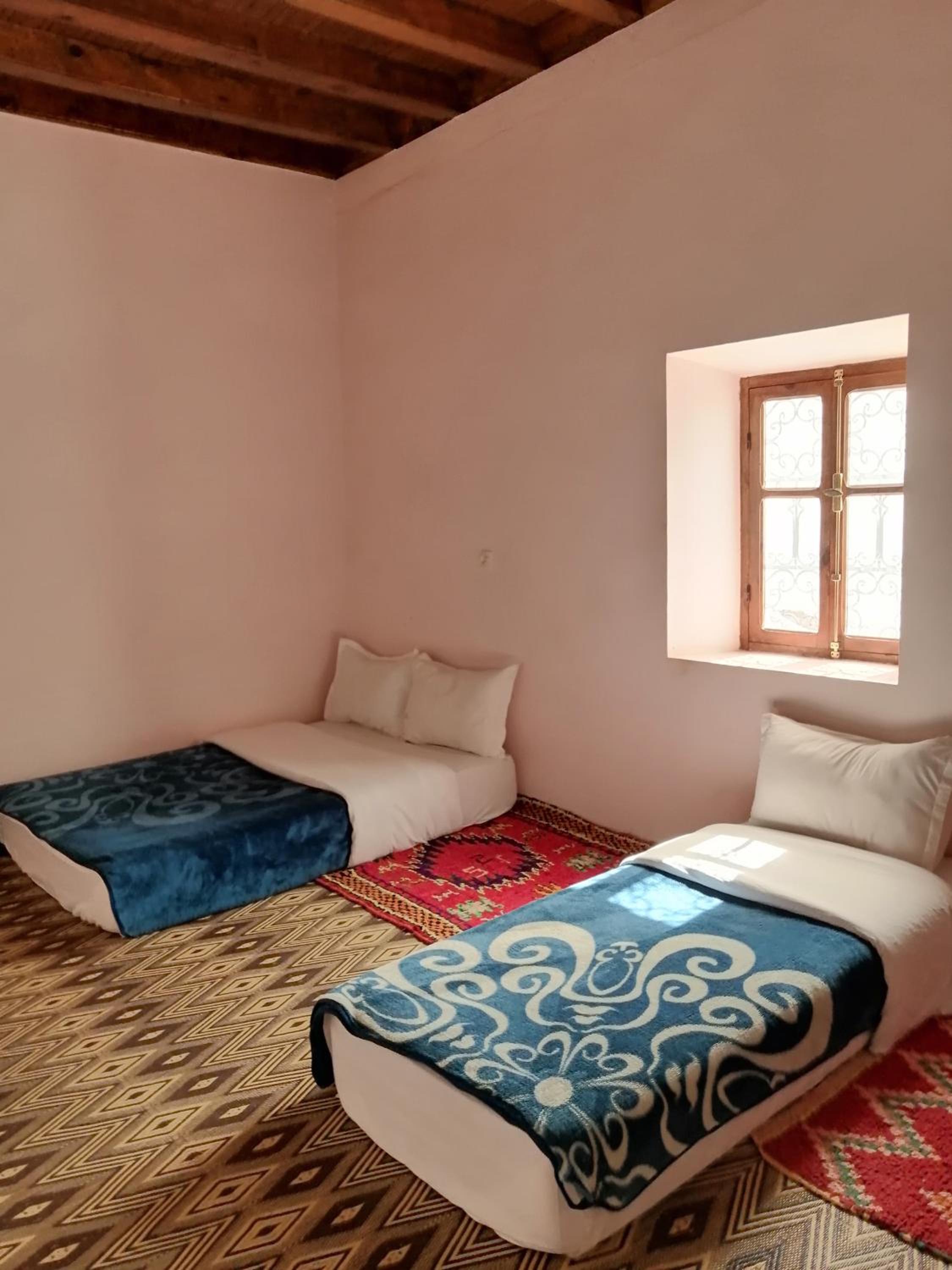 Quadruple Room with Mountain View photo 3