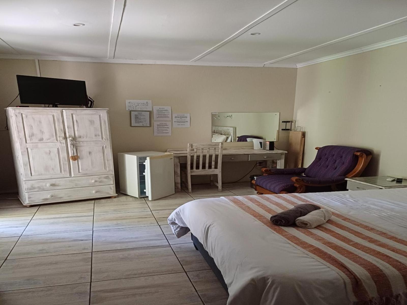 Standard Double Room - Photo 4