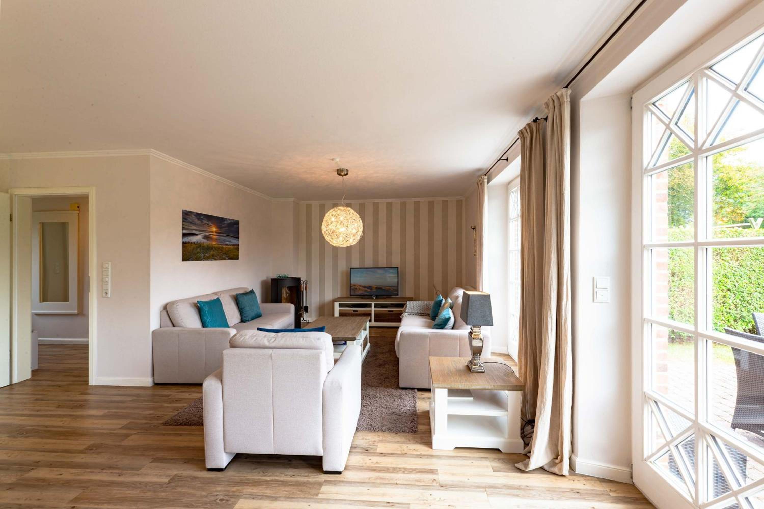 Three-Bedroom House photo 1