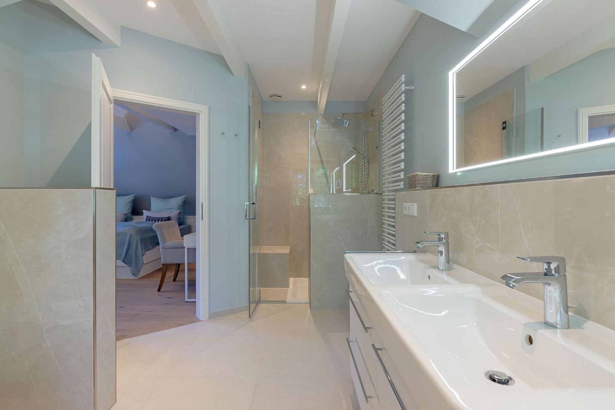 Three-Bedroom House photo 2