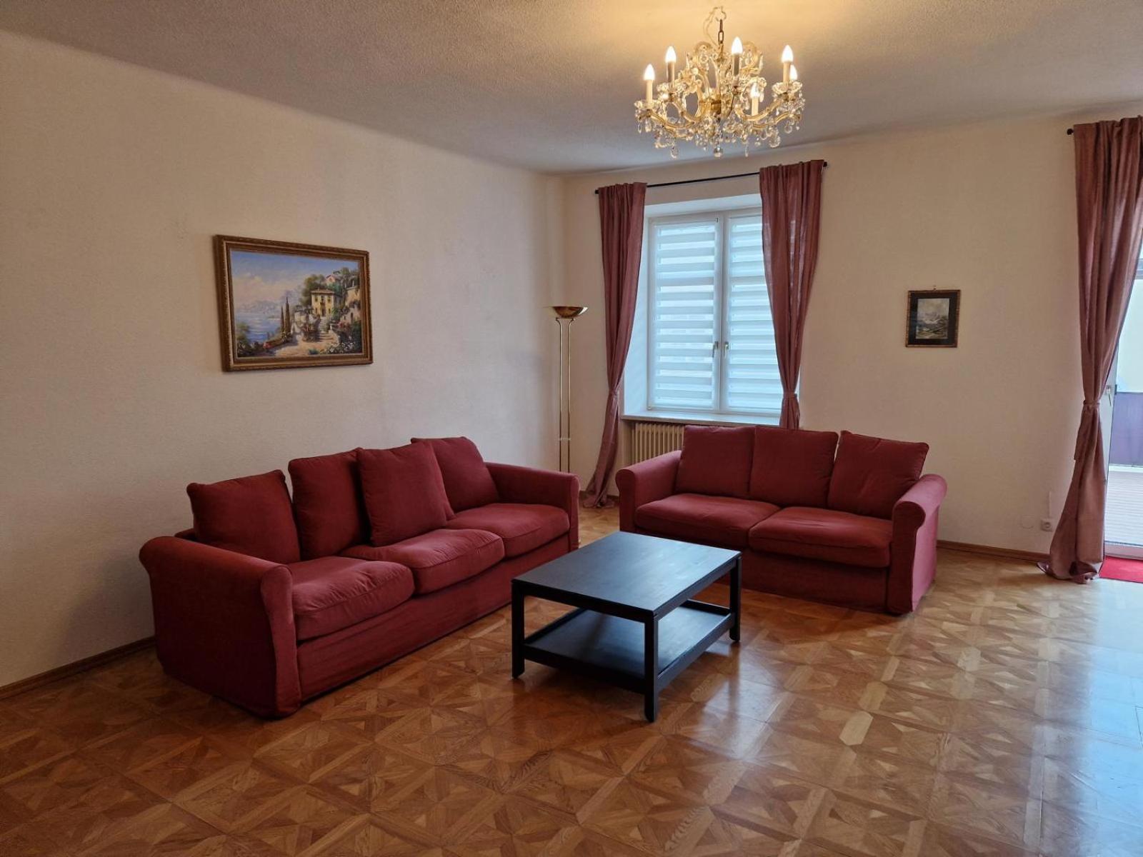Apartment photo 1