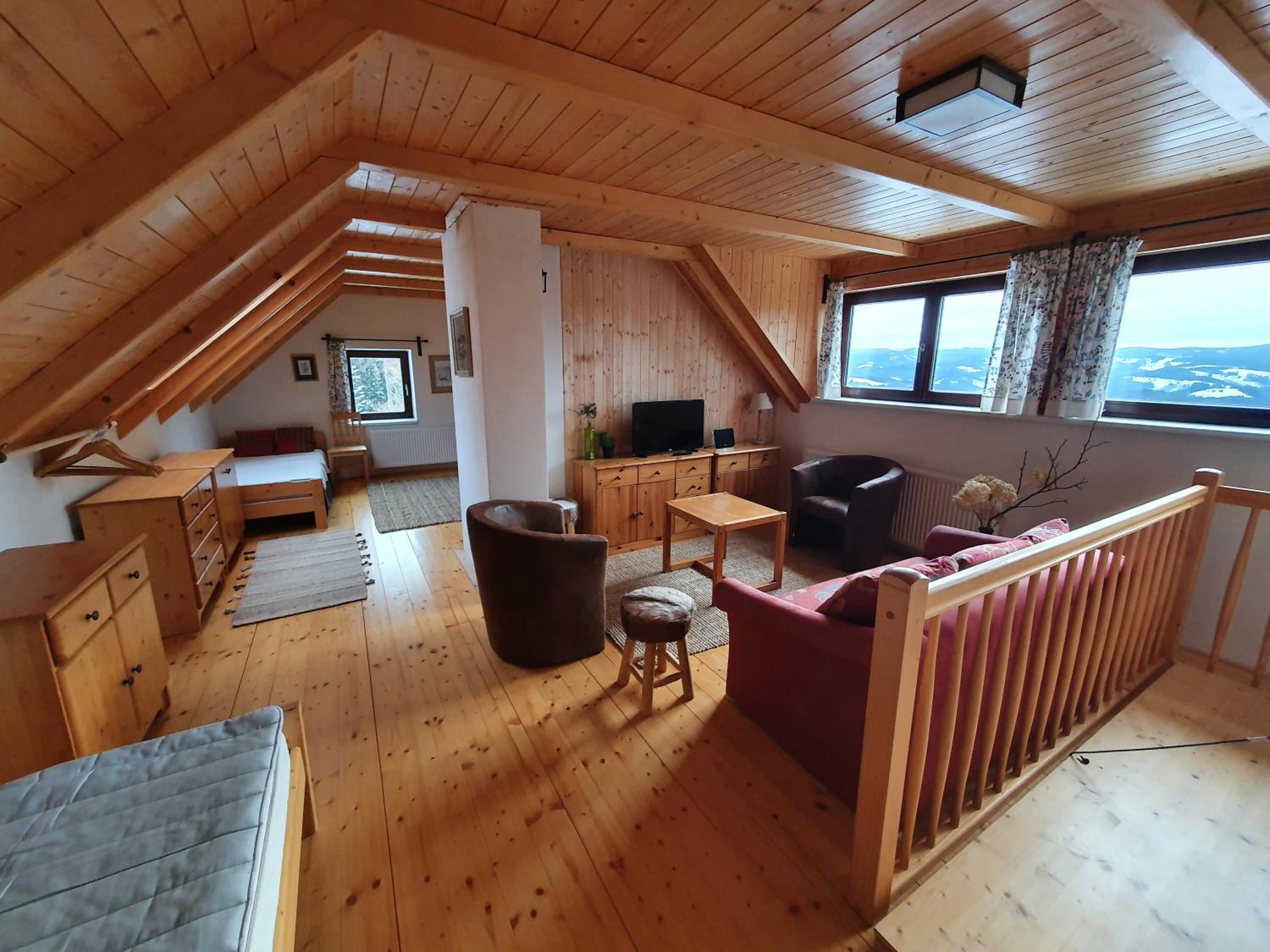 Three-Bedroom Apartment photo 1