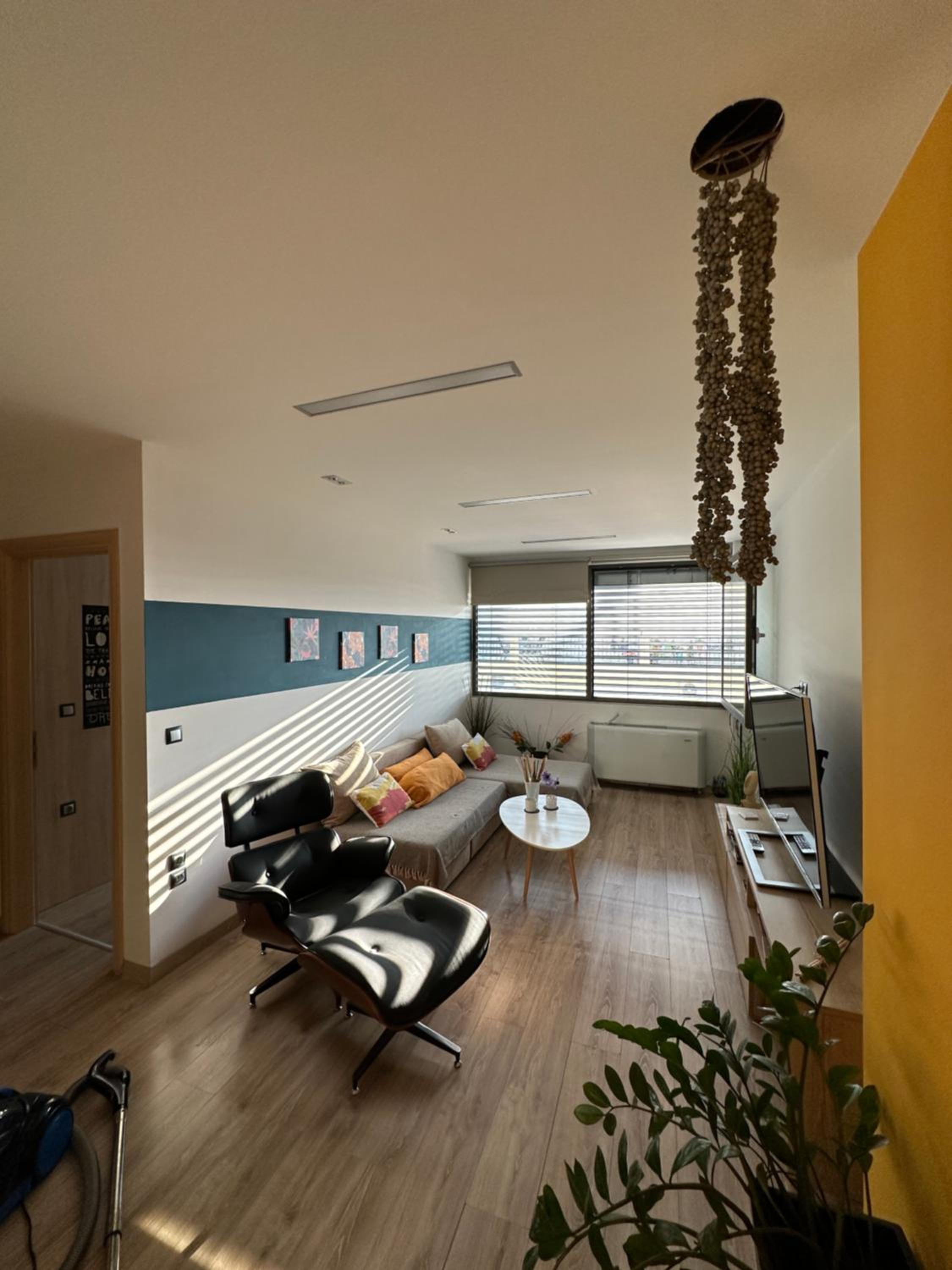 One-Bedroom Apartment - Photo 5