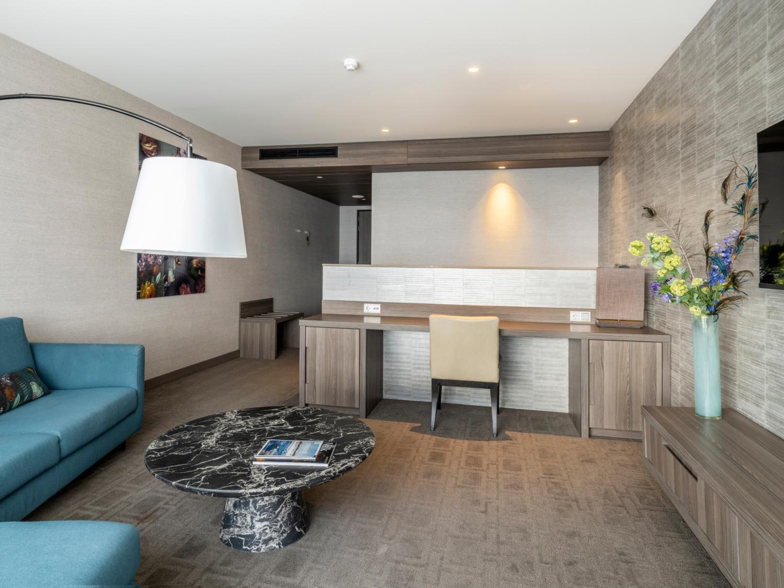 Business Suite photo 1