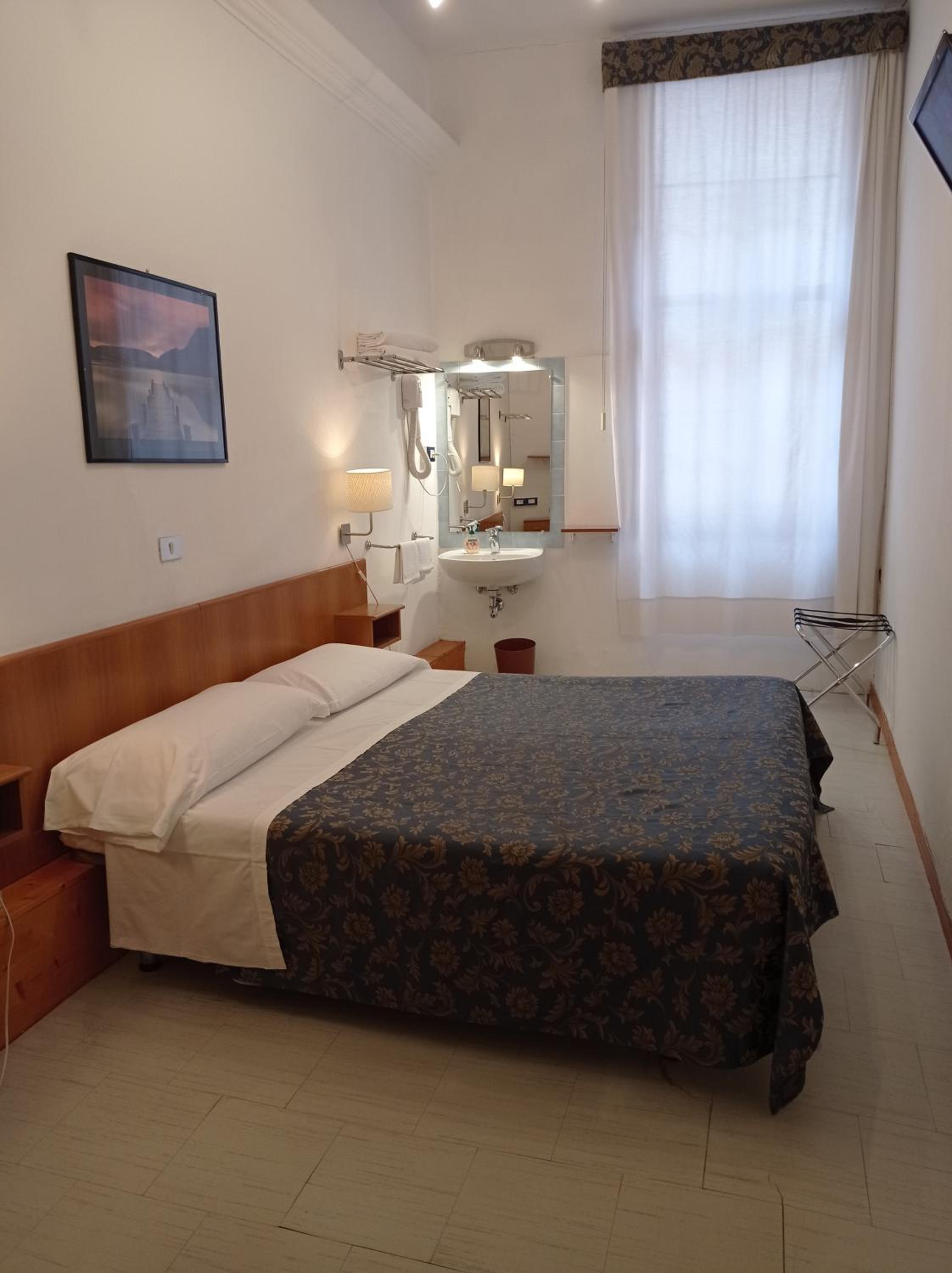 Double Room with Shared Bathroom