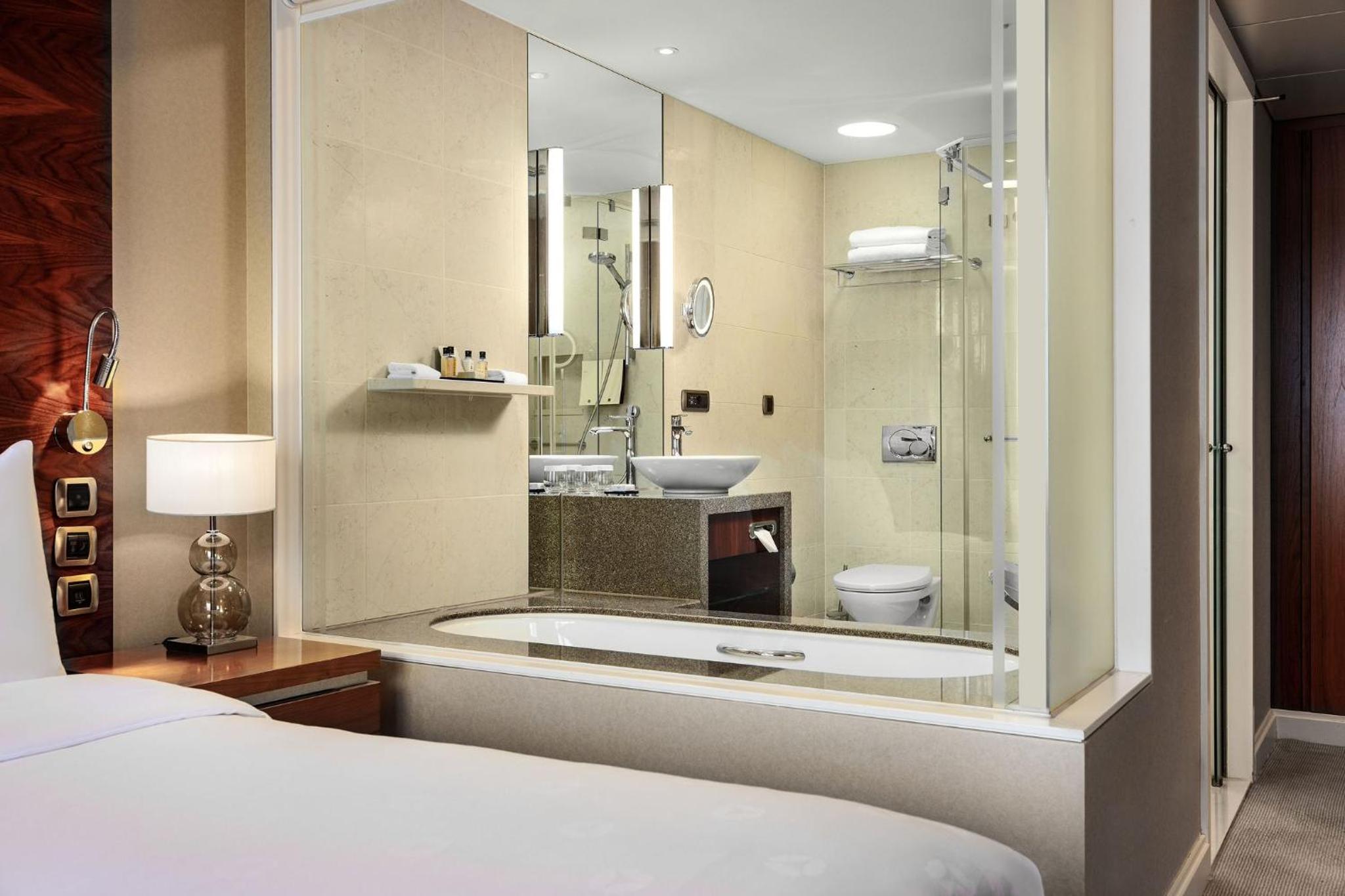 Family package with adjoining rooms photo 2