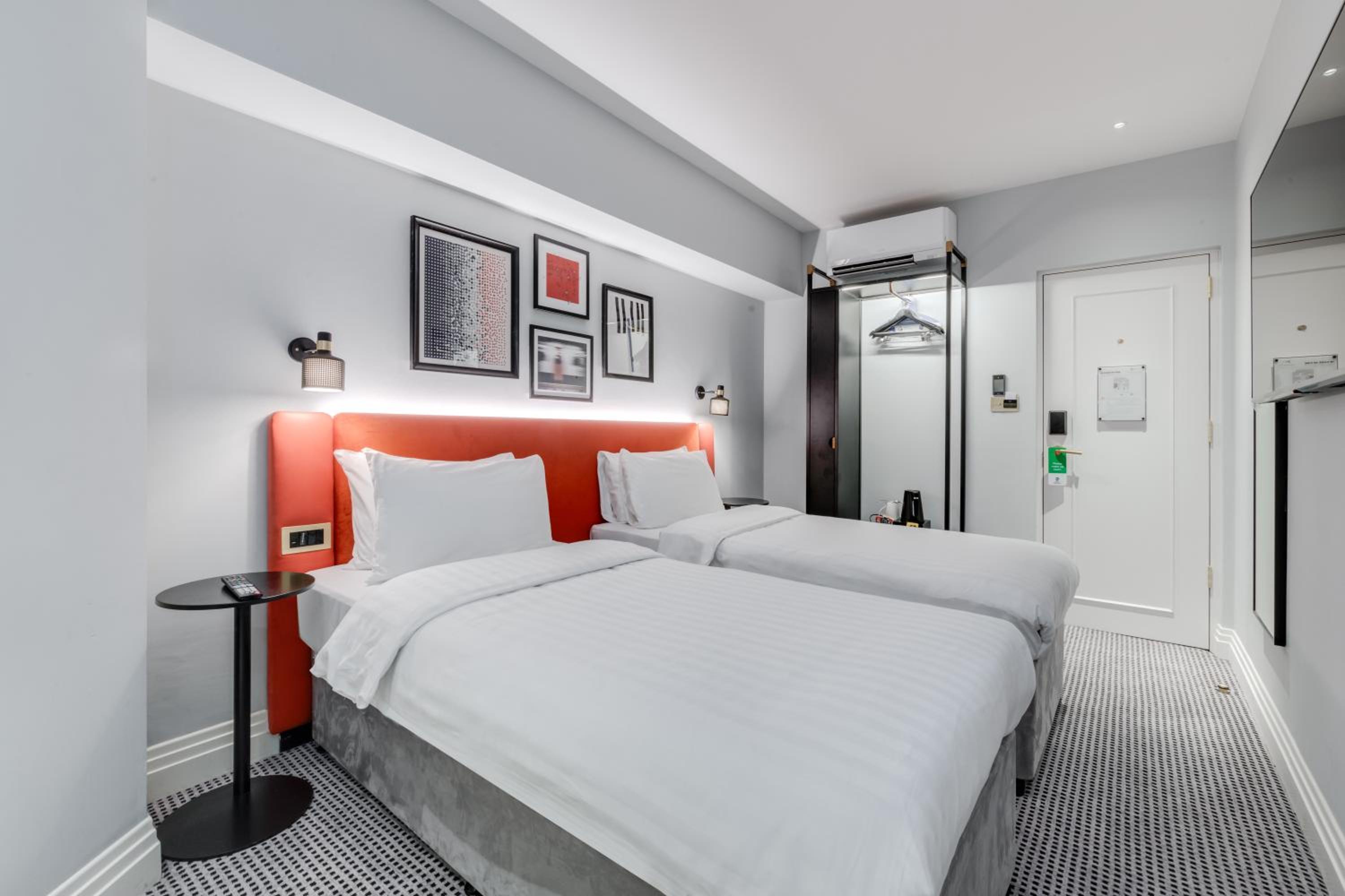 Superior Twin Room photo 2