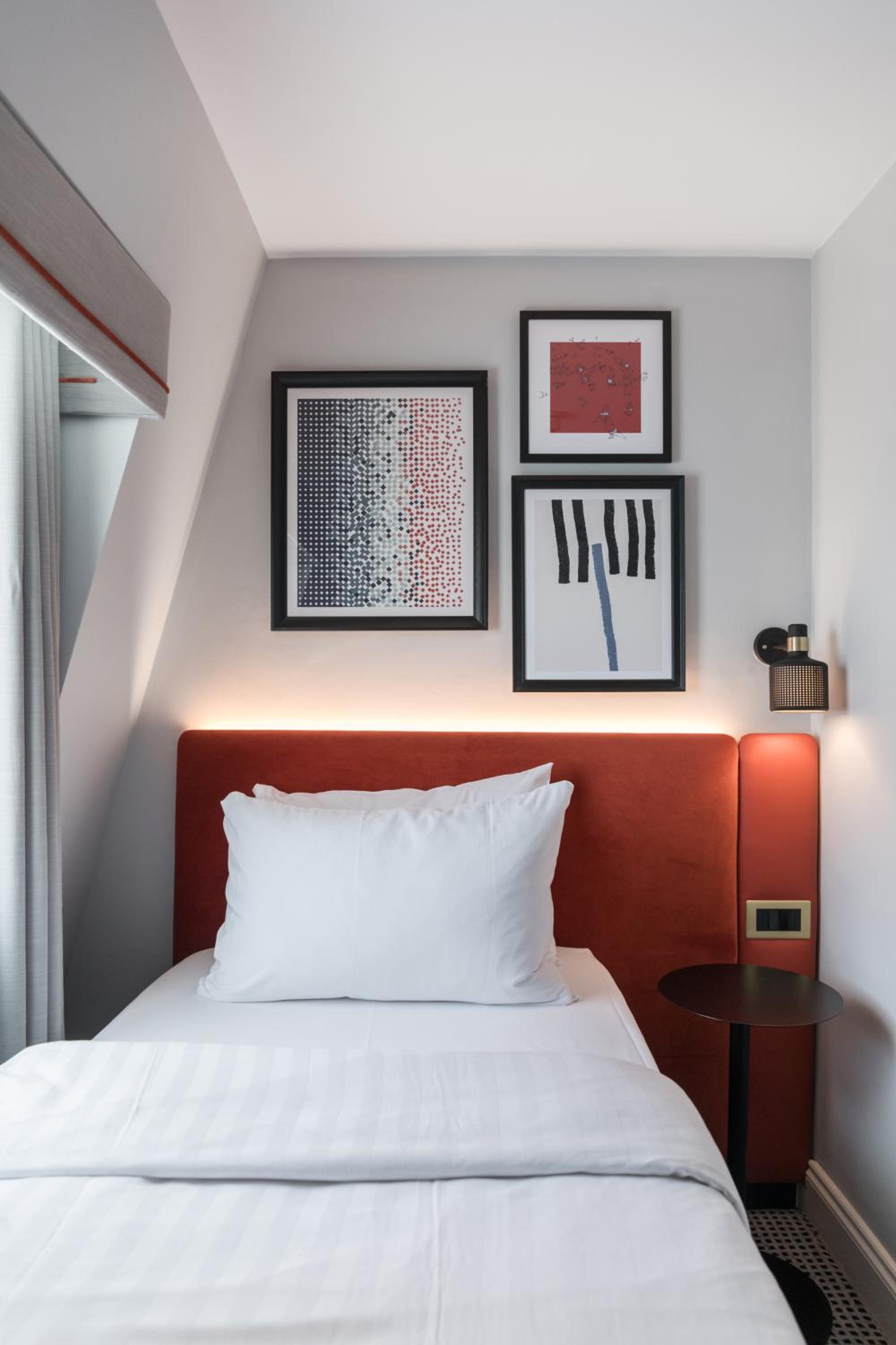 Single Room photo 3