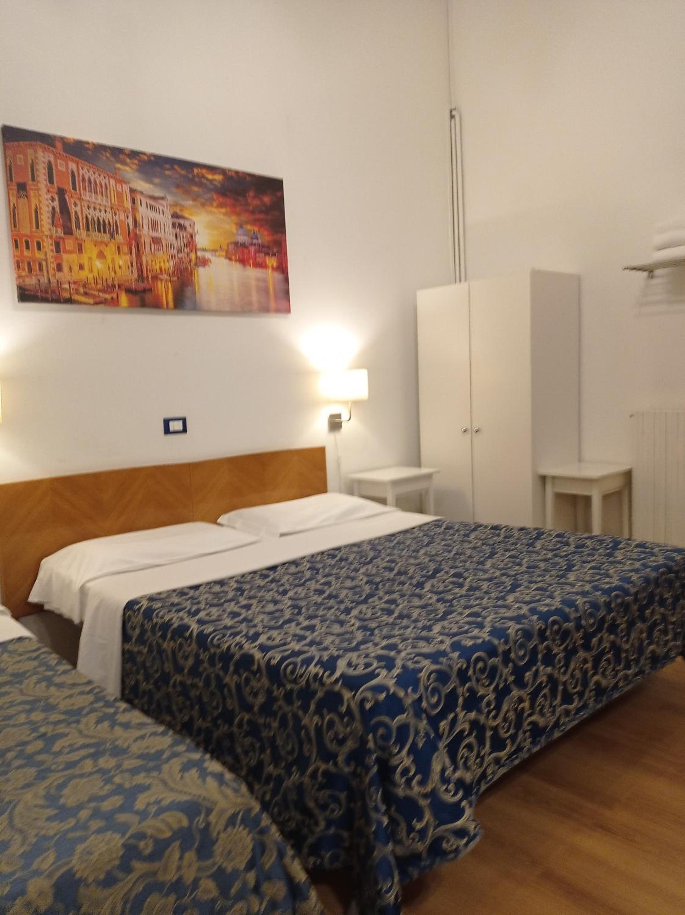 Triple Room with Shared Bathroom photo 1