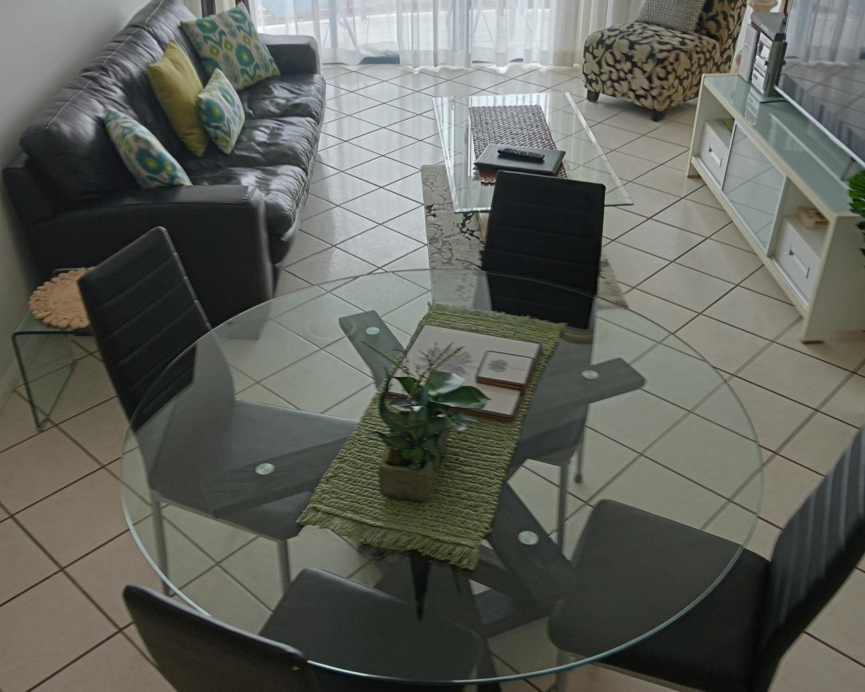 One-Bedroom Apartment - Photo 6