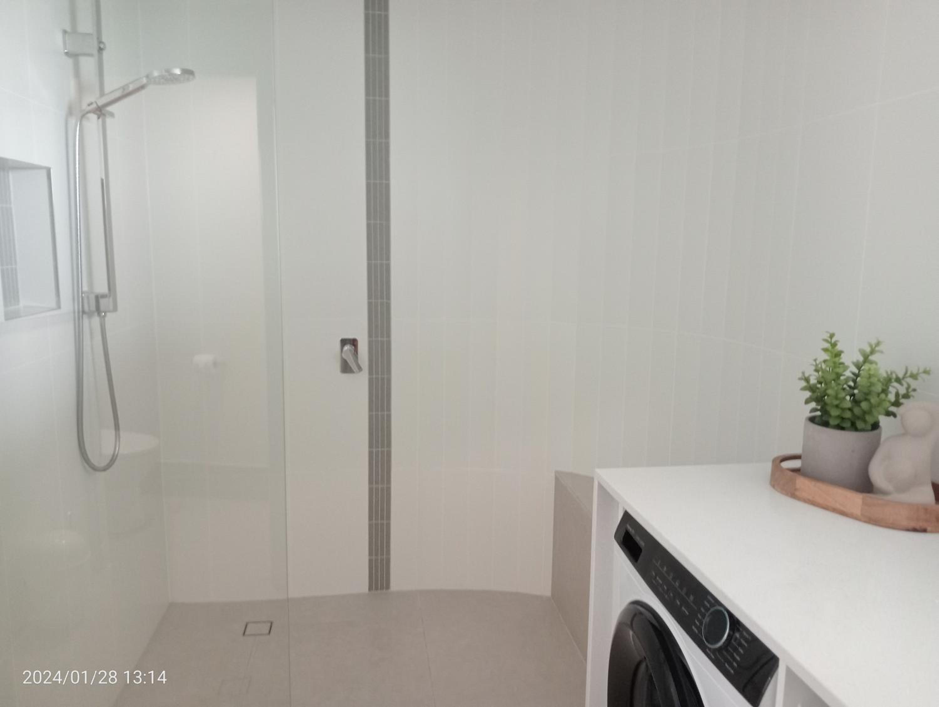 One-Bedroom Apartment - Photo 4