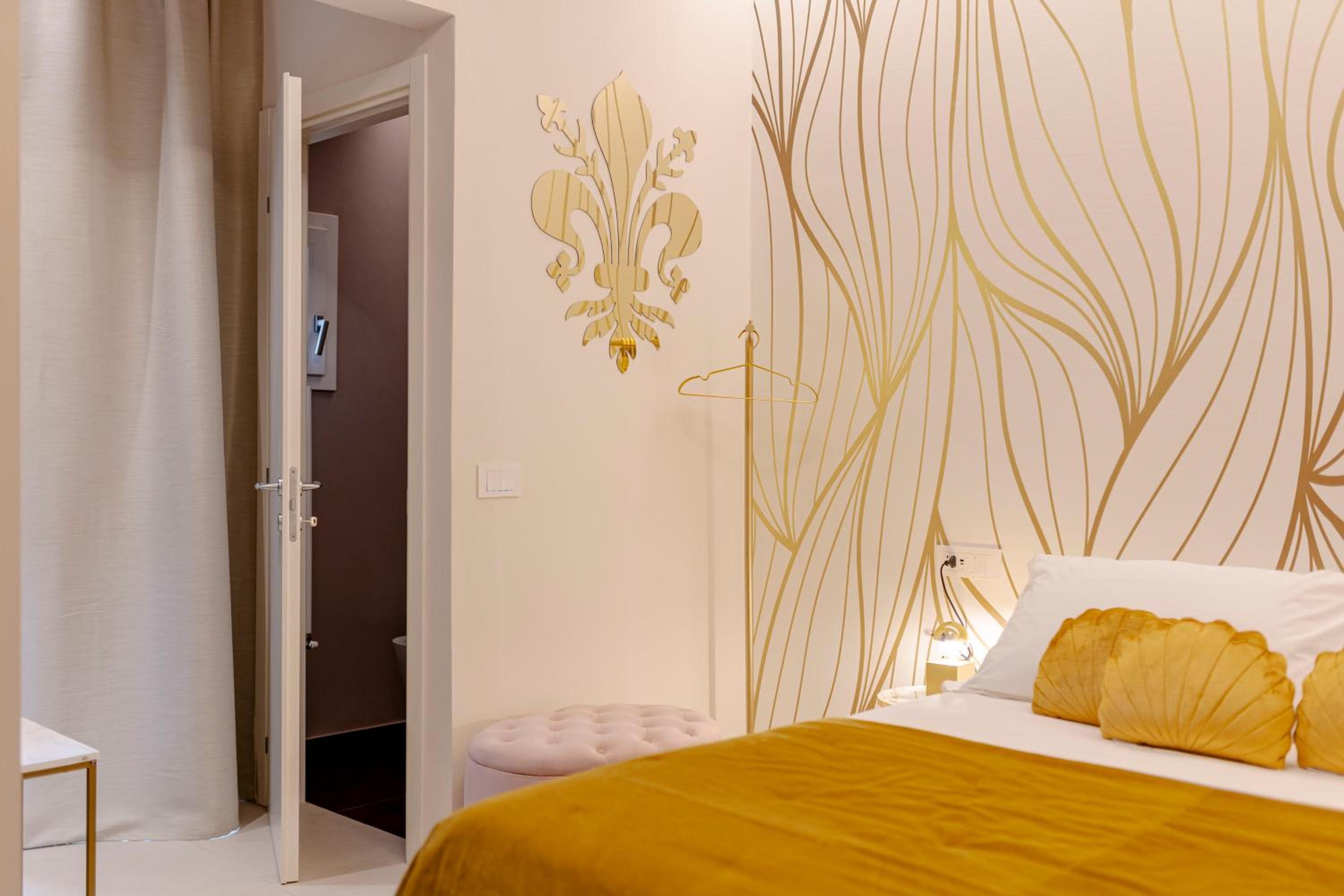 Deluxe Double or Twin Room photo 3