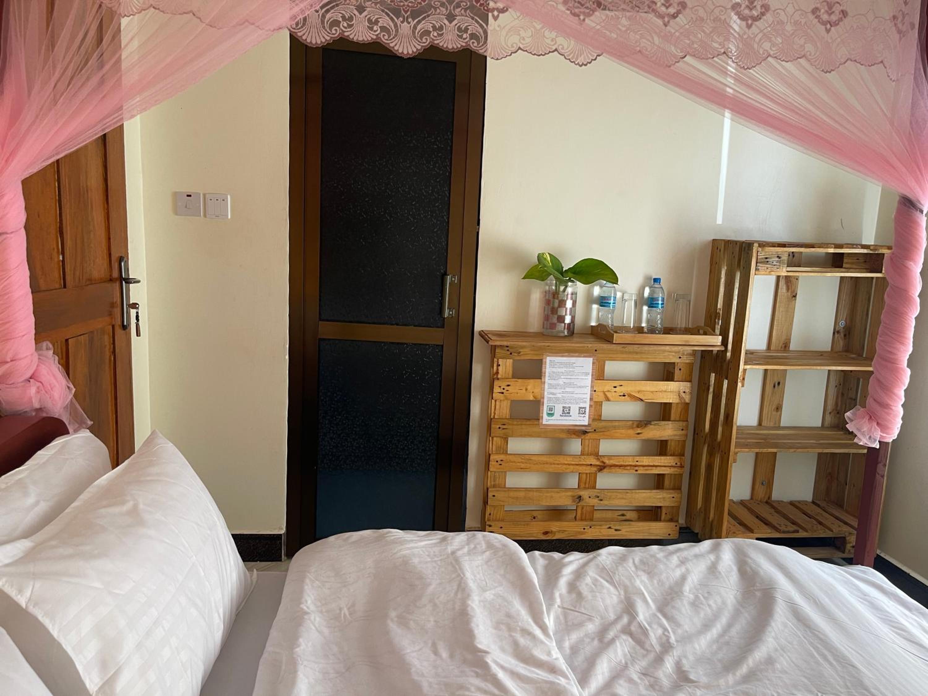 Standard Double Room photo 2