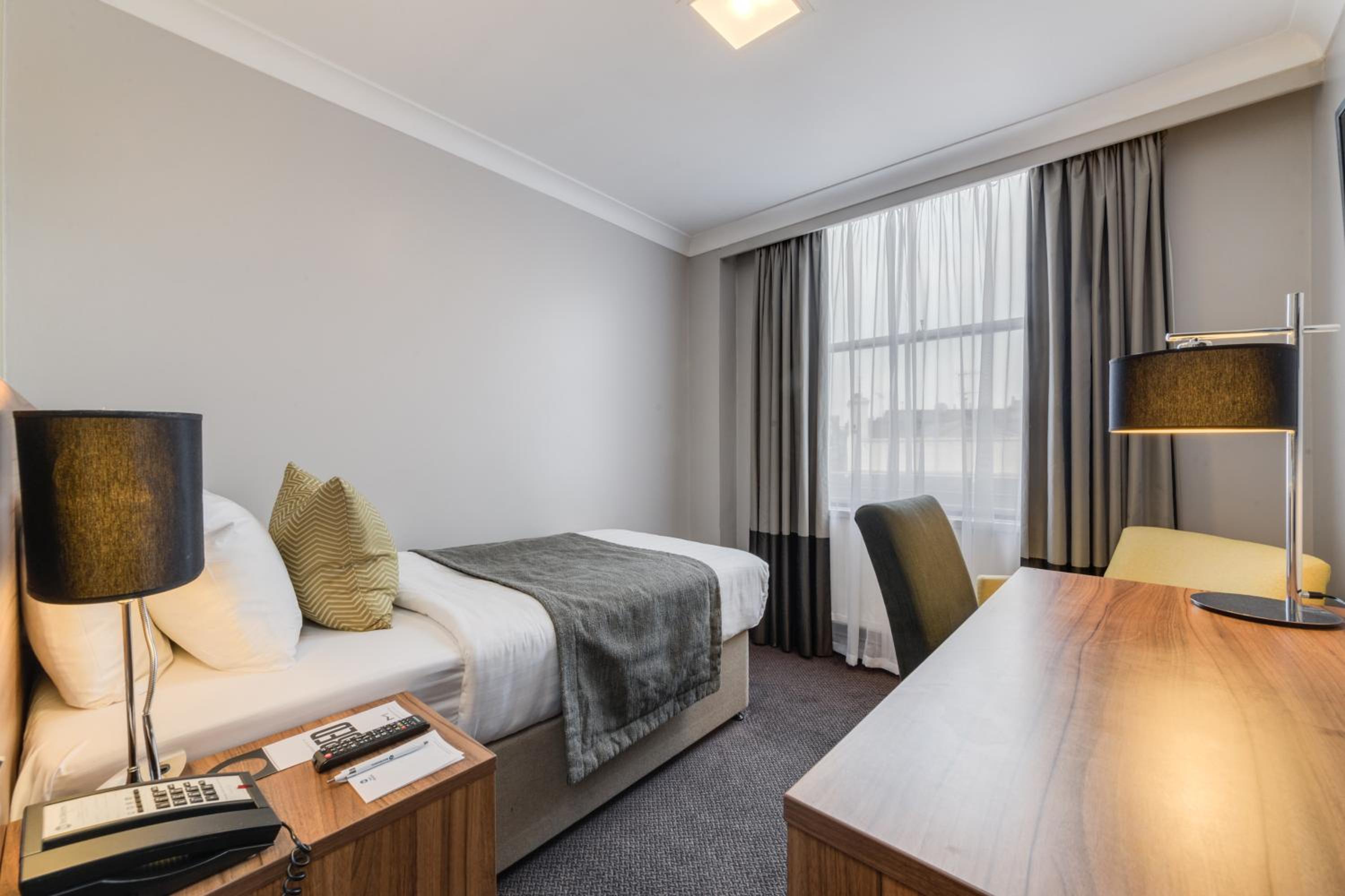 Single Room photo 3