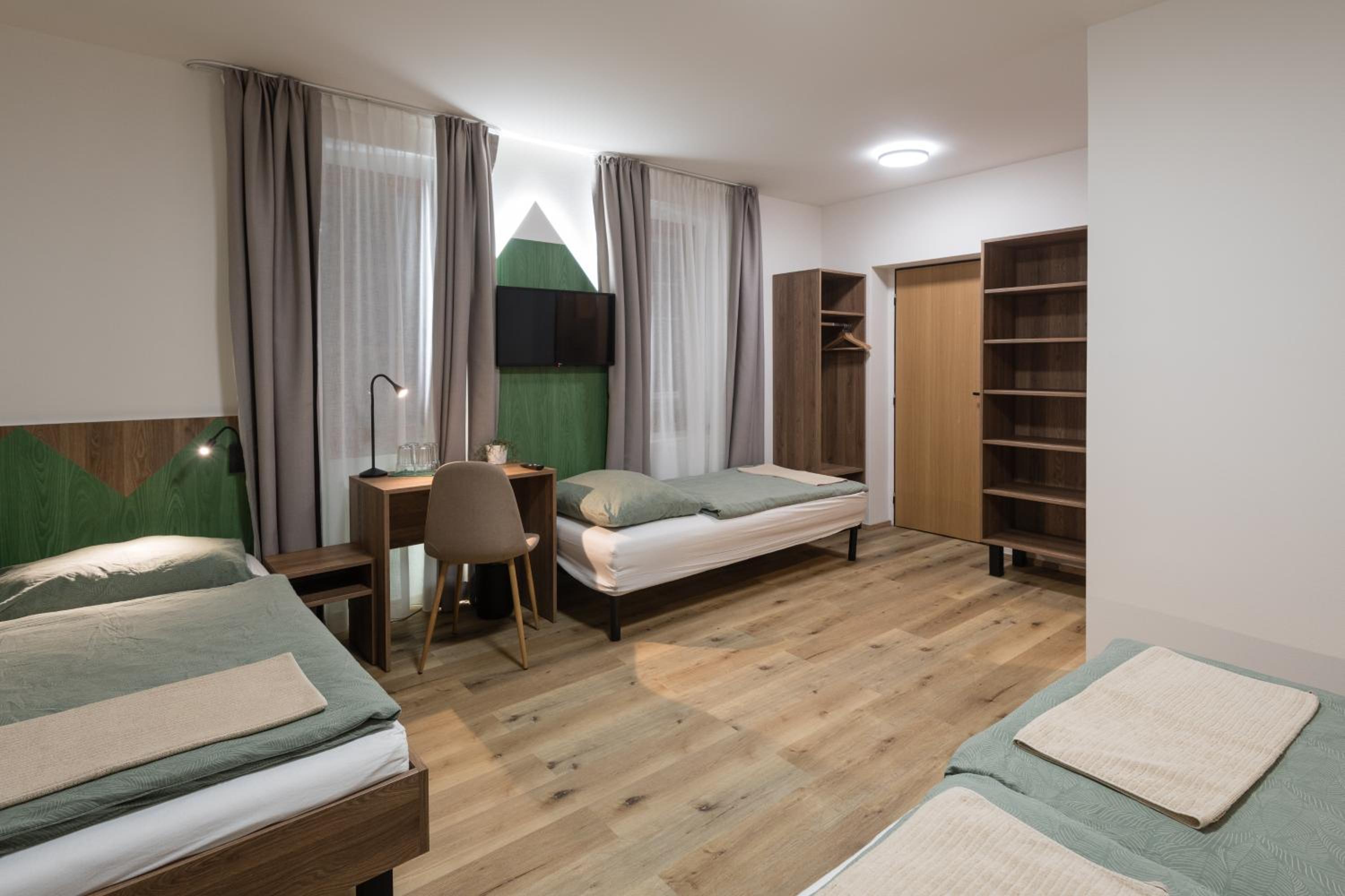 Quadruple Room with Bathroom photo 3