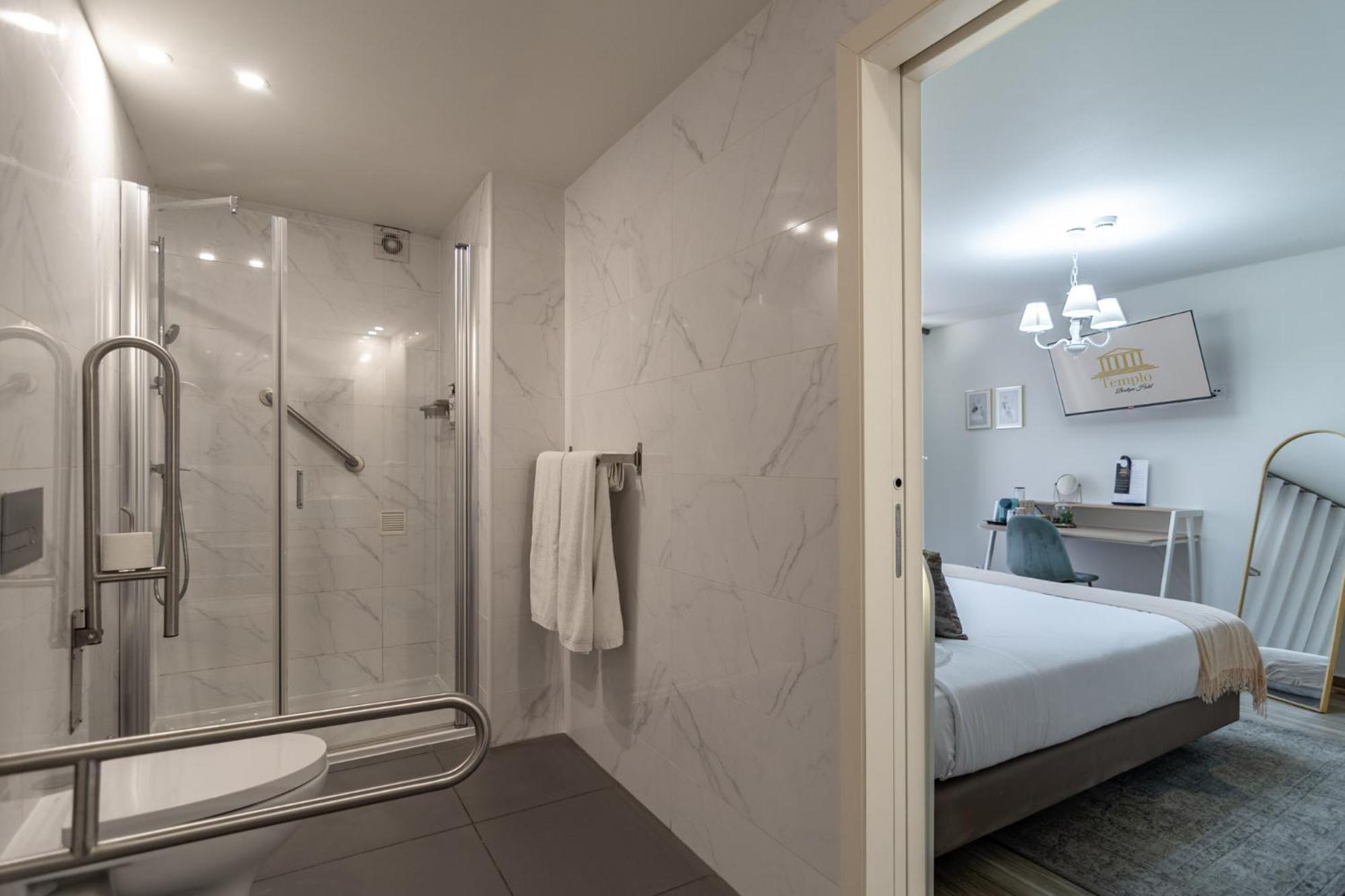 Budget Double Room - Photo 3