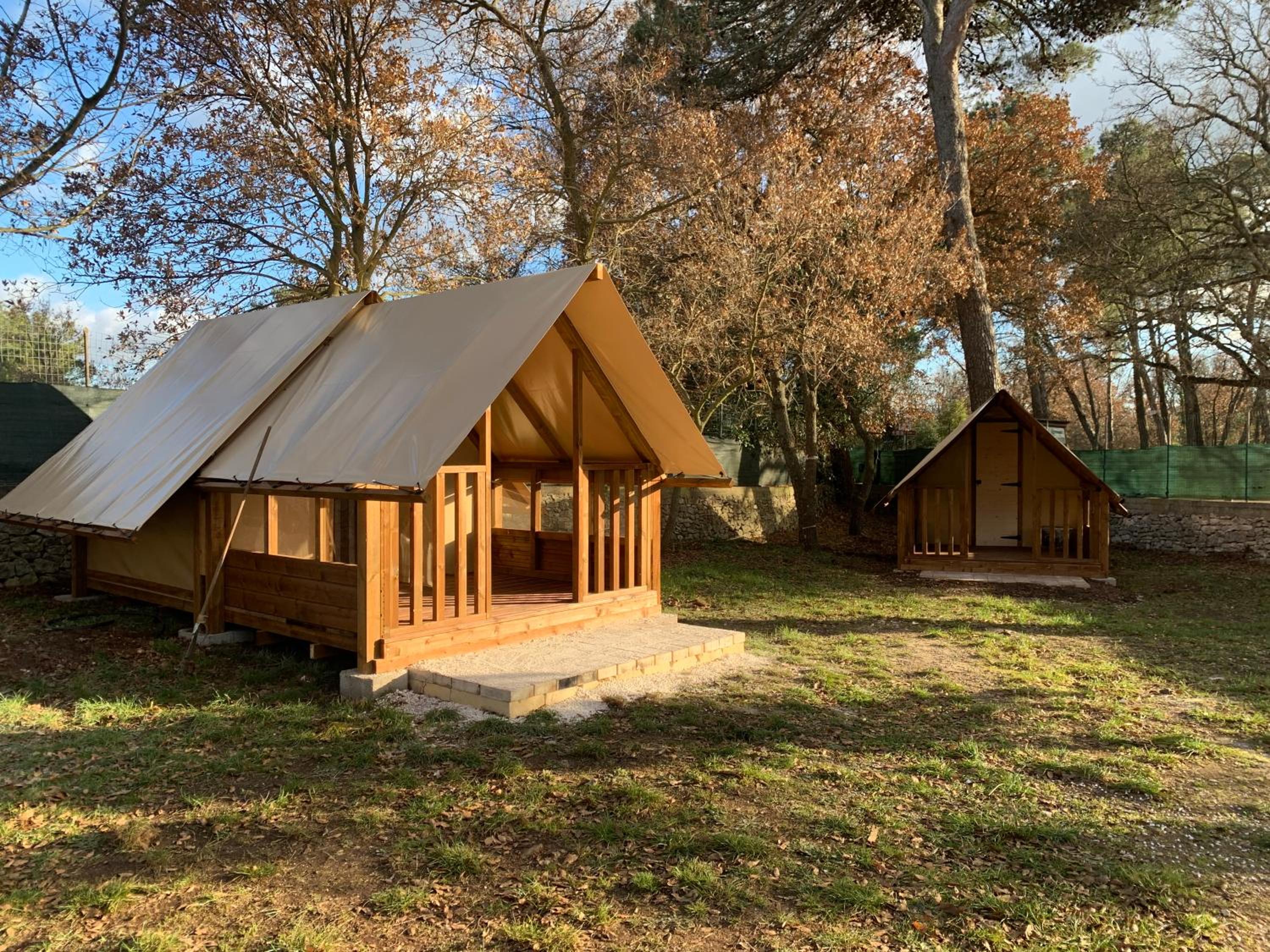 Tent  - Photo 2