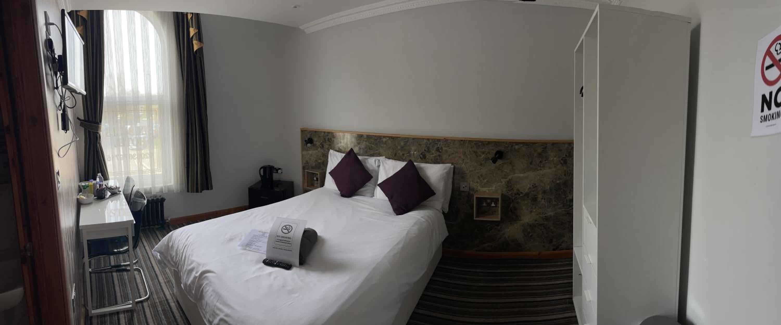 Double Room - Photo 22