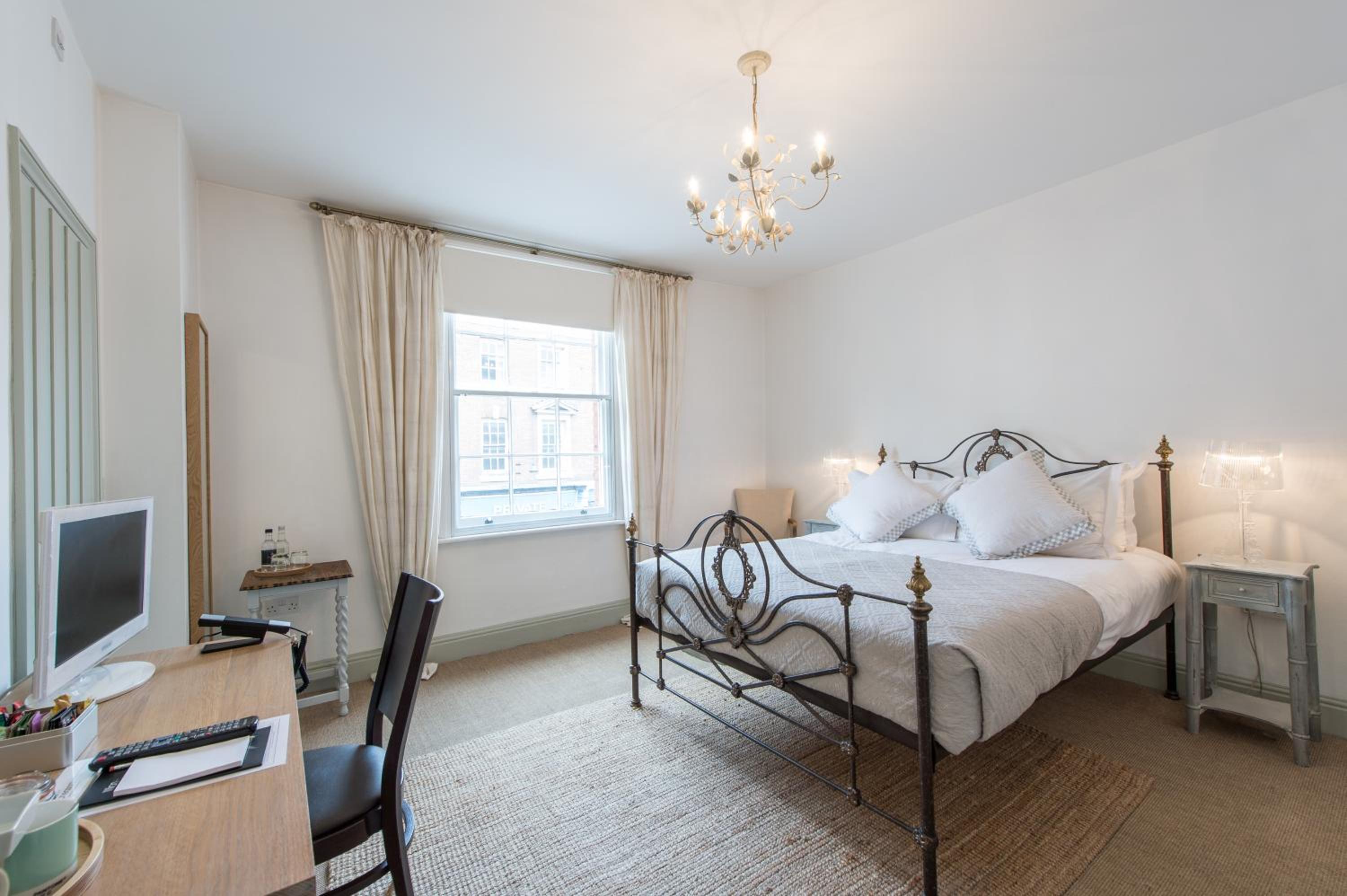 Deluxe Double Room photo 3