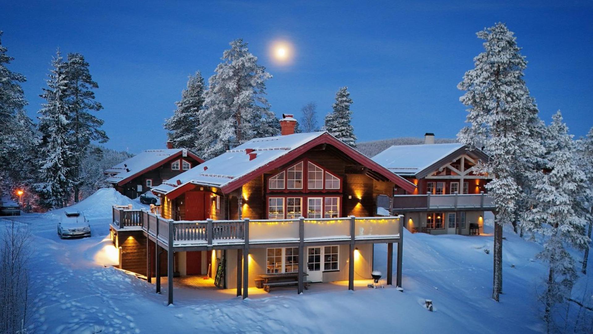 Four-Bedroom House photo 2