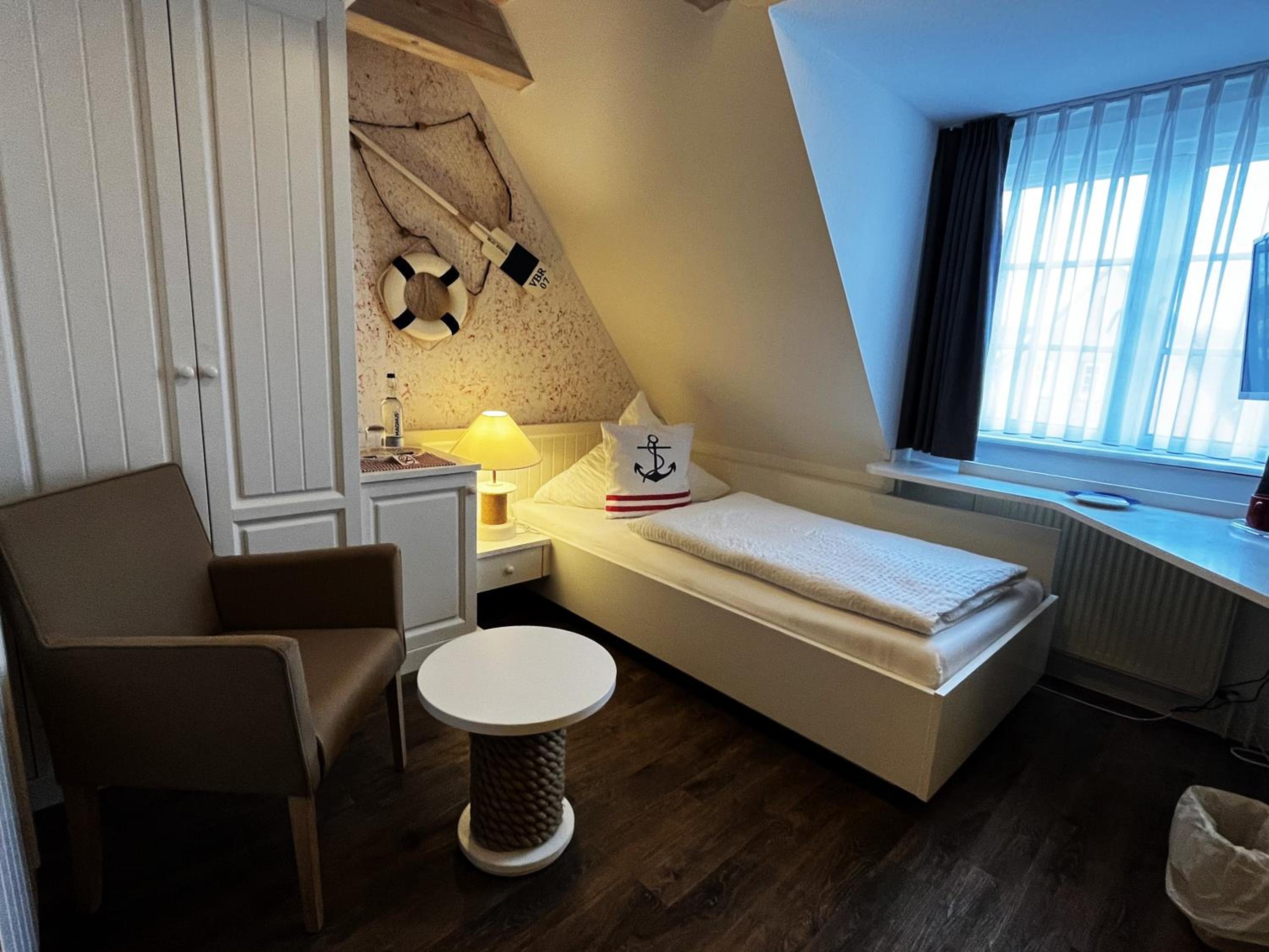 Small Single Room