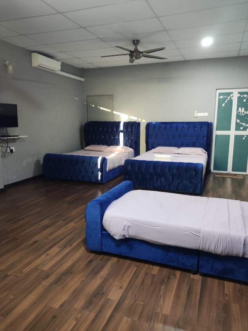 Comfort Triple Room with Shower
