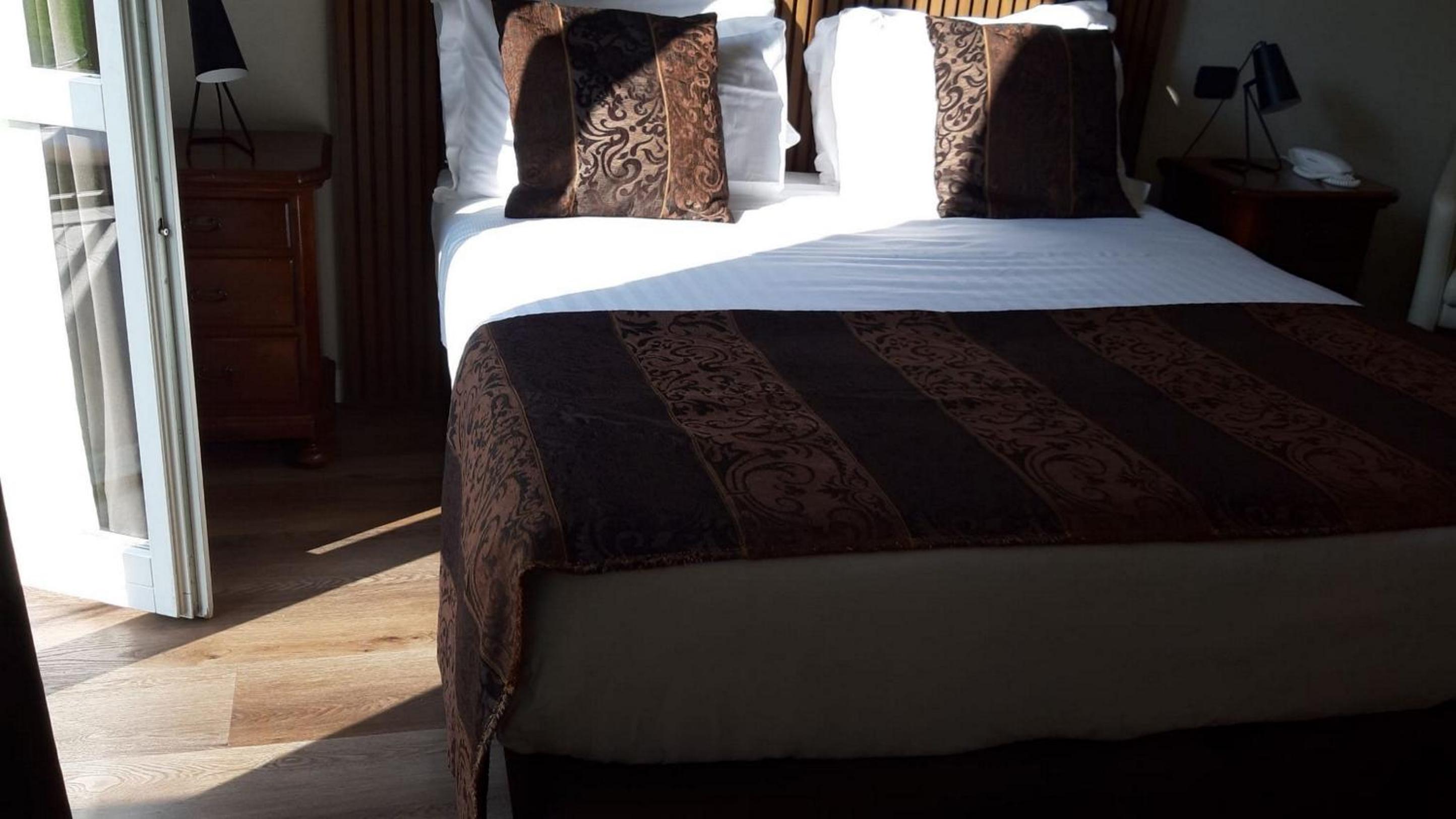 Budget Double Room photo 3