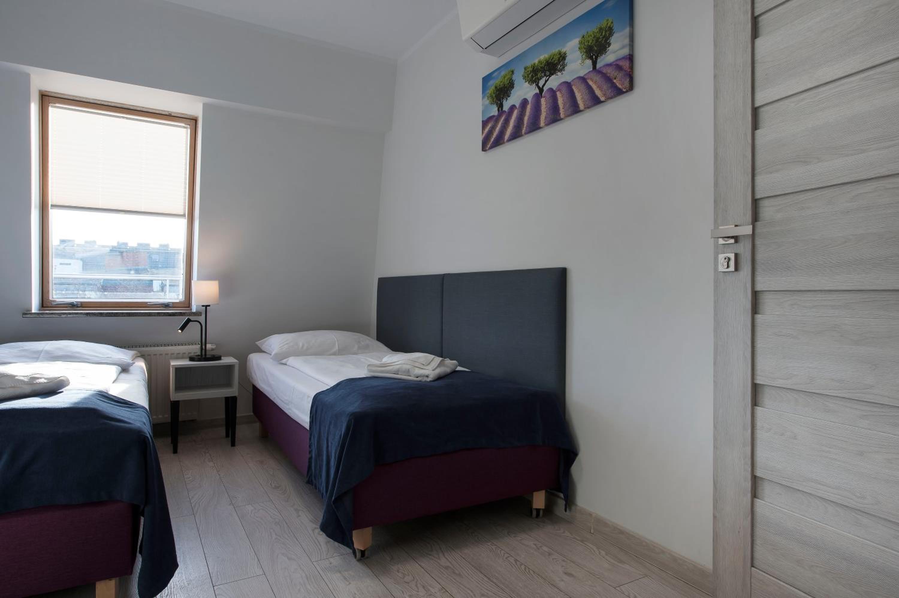 Two-Bedroom Apartment - Photo 19