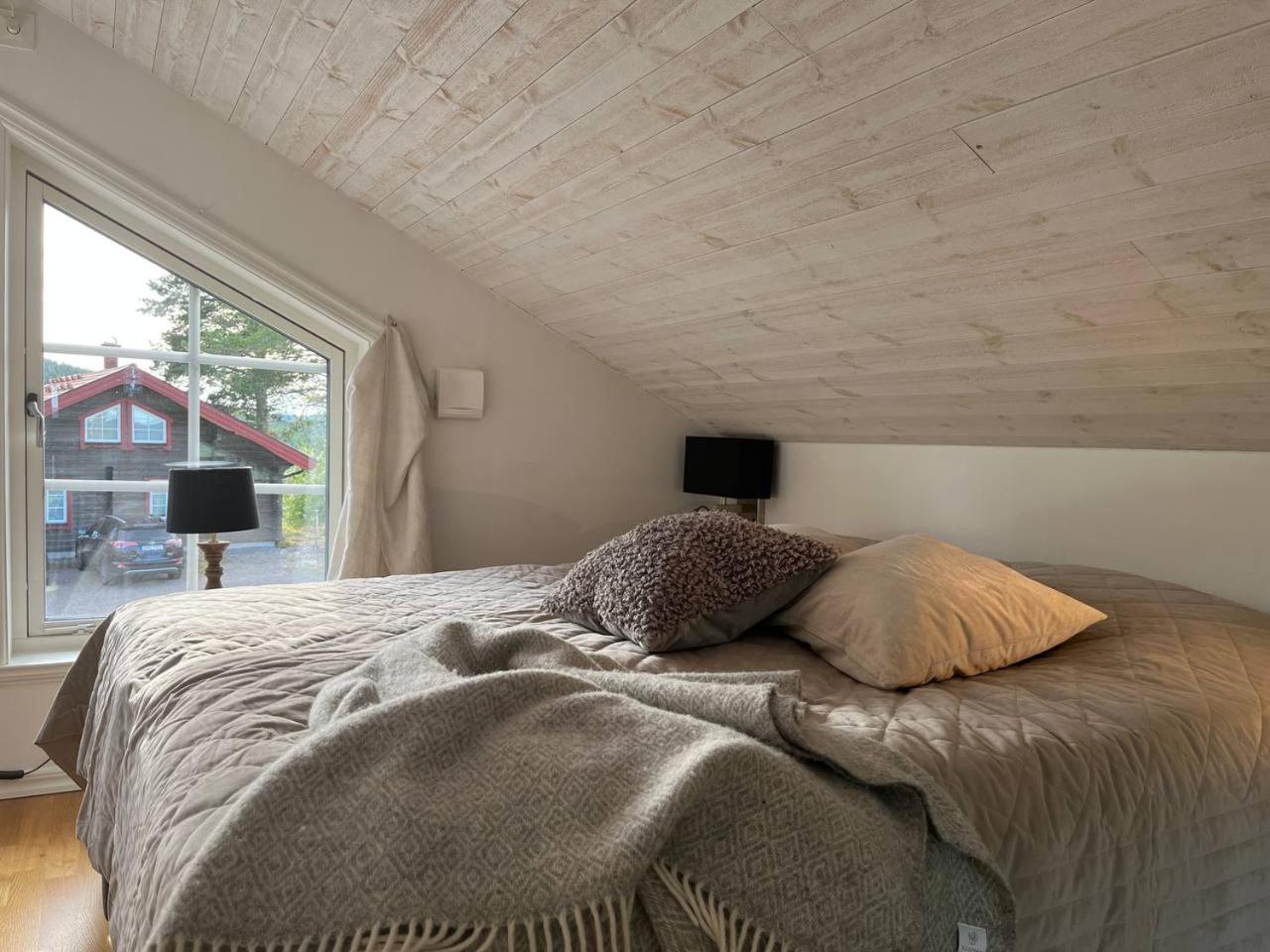 Four-Bedroom House photo 1