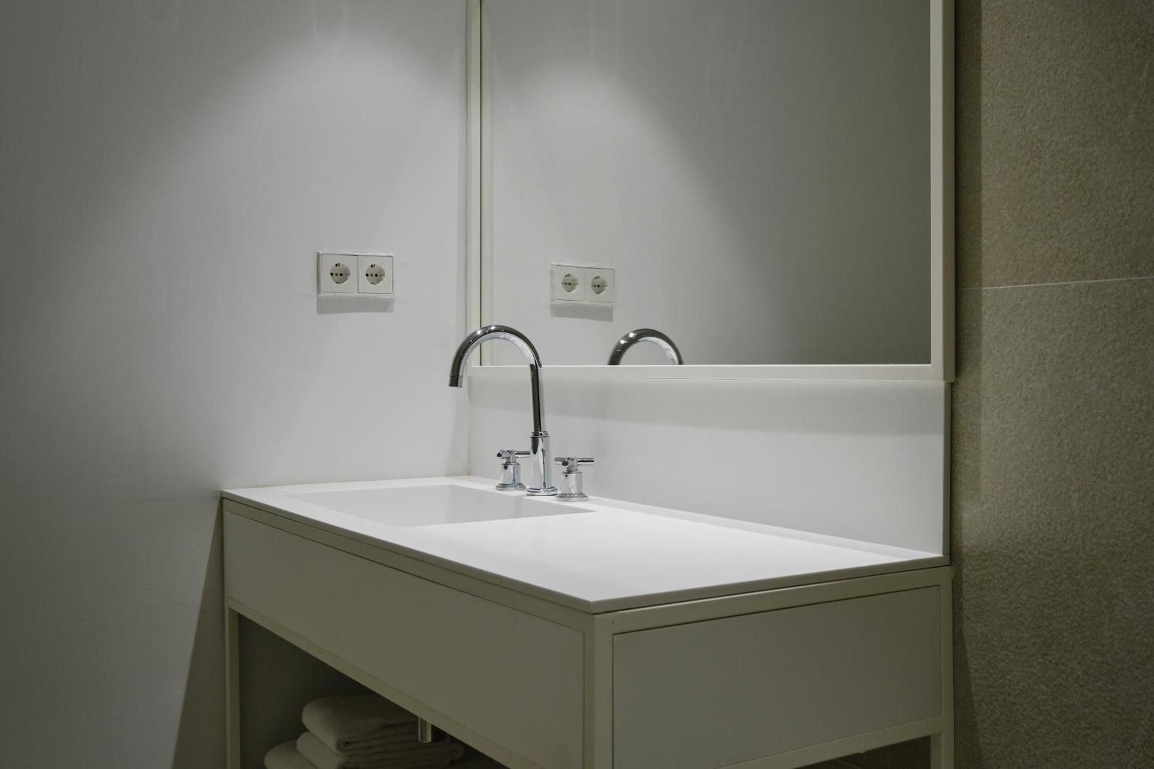 One Bedroom Suite With Terrace