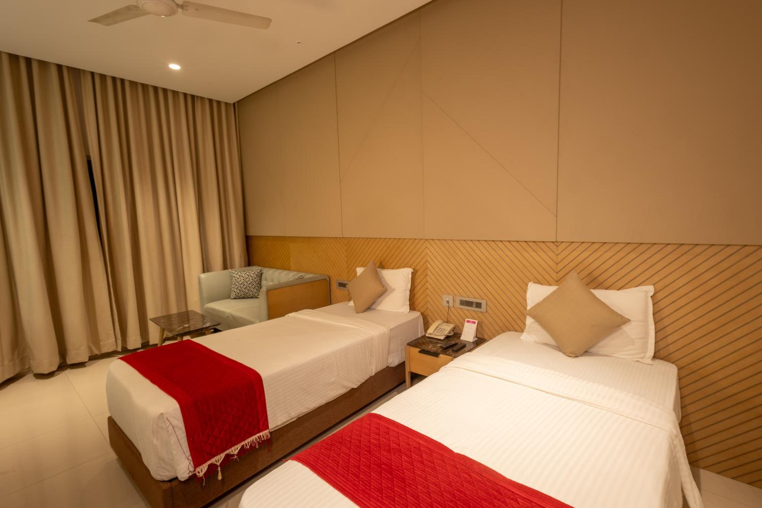 Deluxe Twin Room
