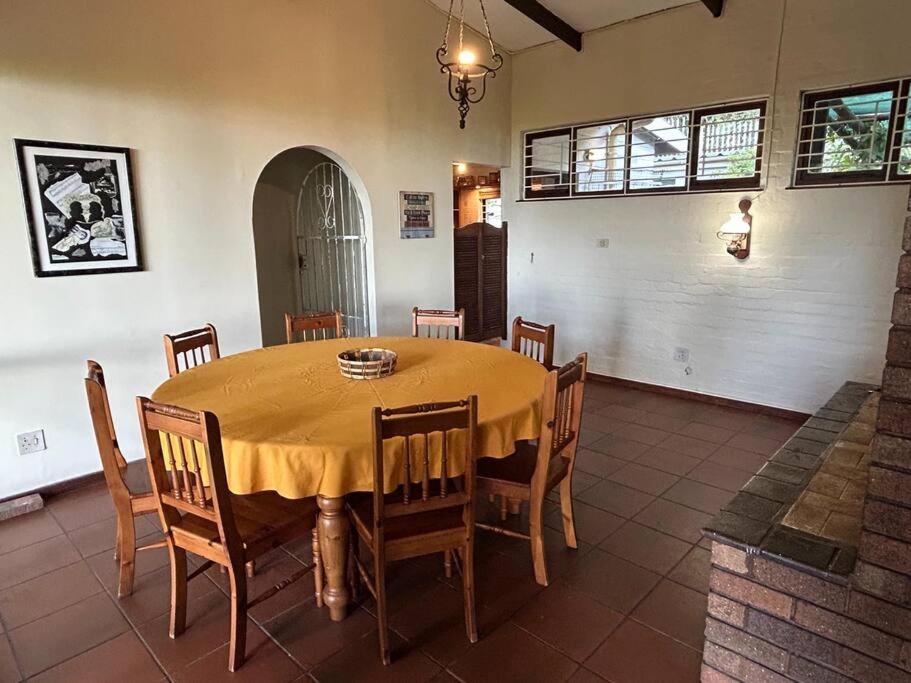 Three-Bedroom House photo 2