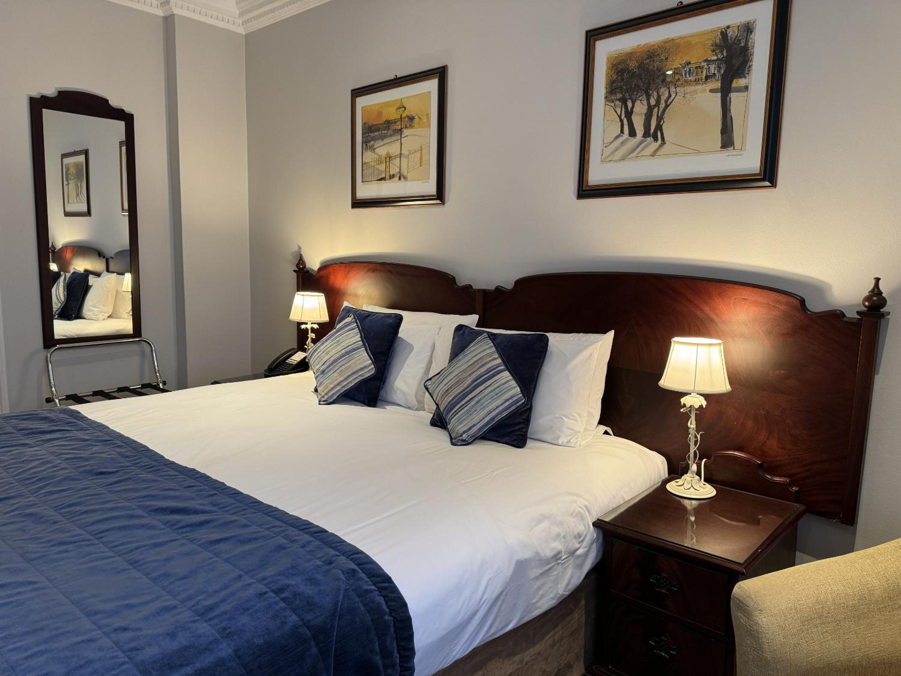Superior Twin Room photo 2