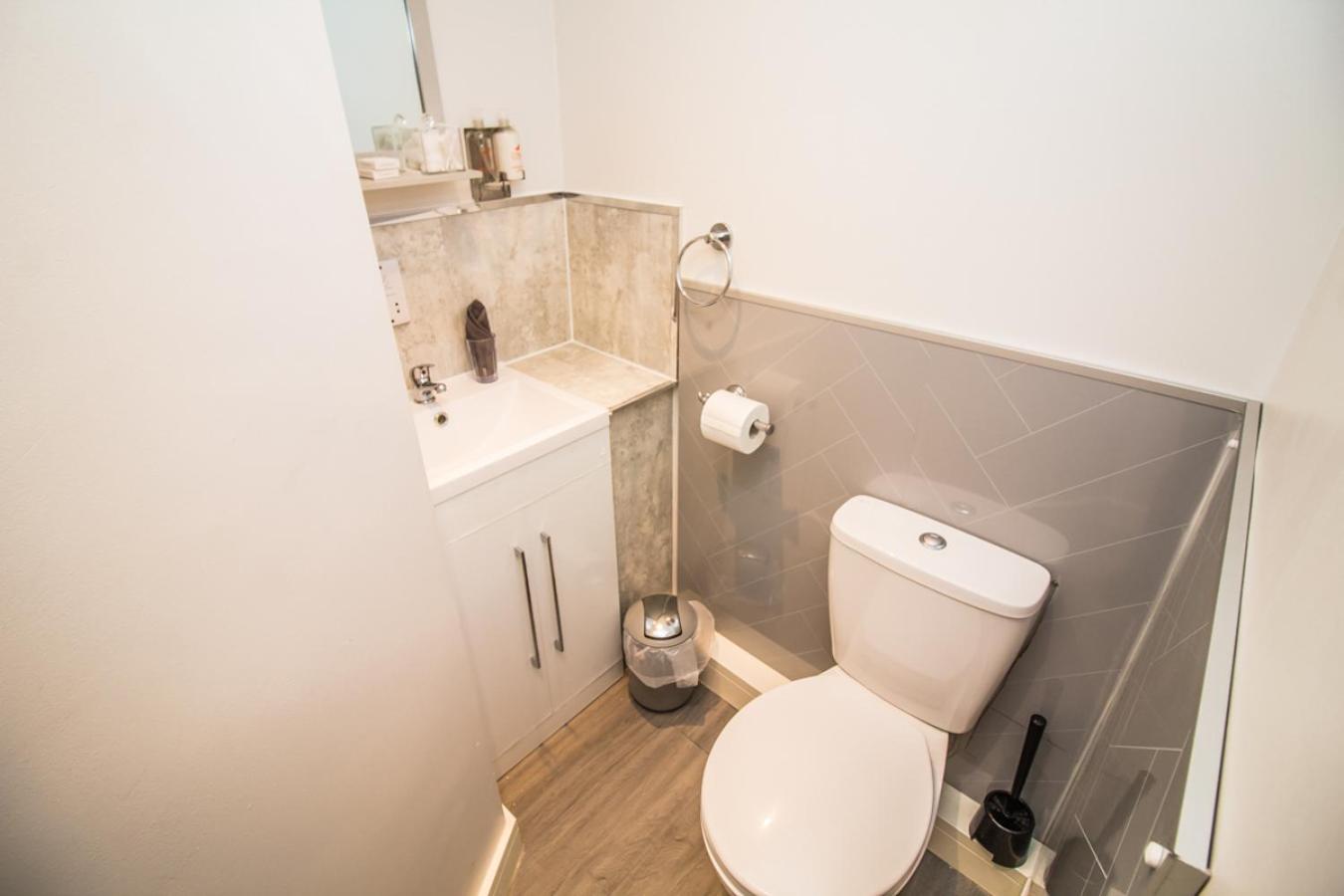 Standard Double Room - Photo 24