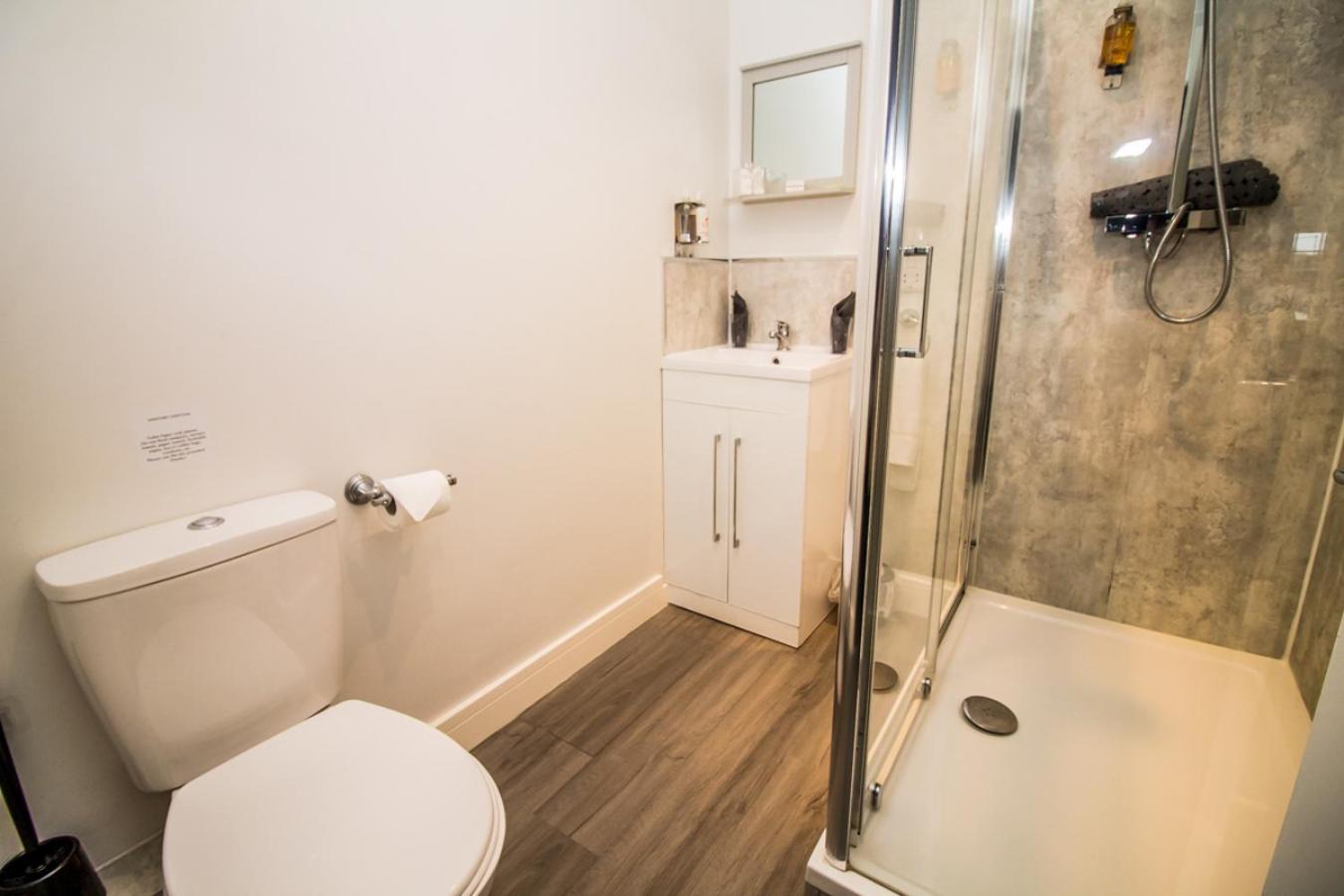 Standard Double Room - Photo 4