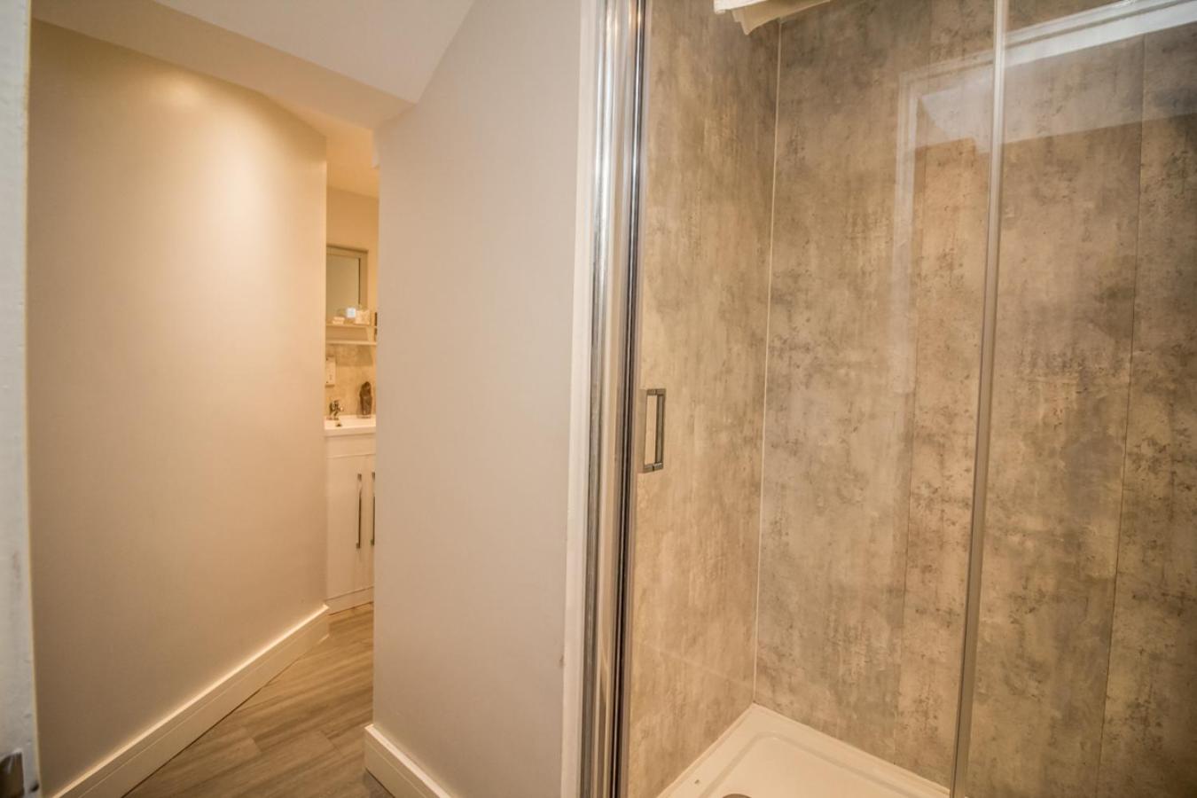 Standard Double Room - Photo 5