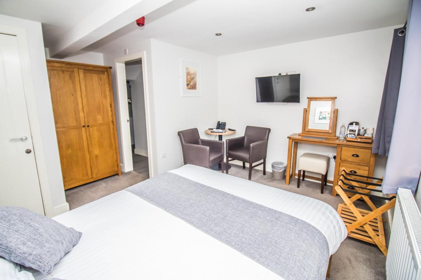 Standard Double Room - Photo 6