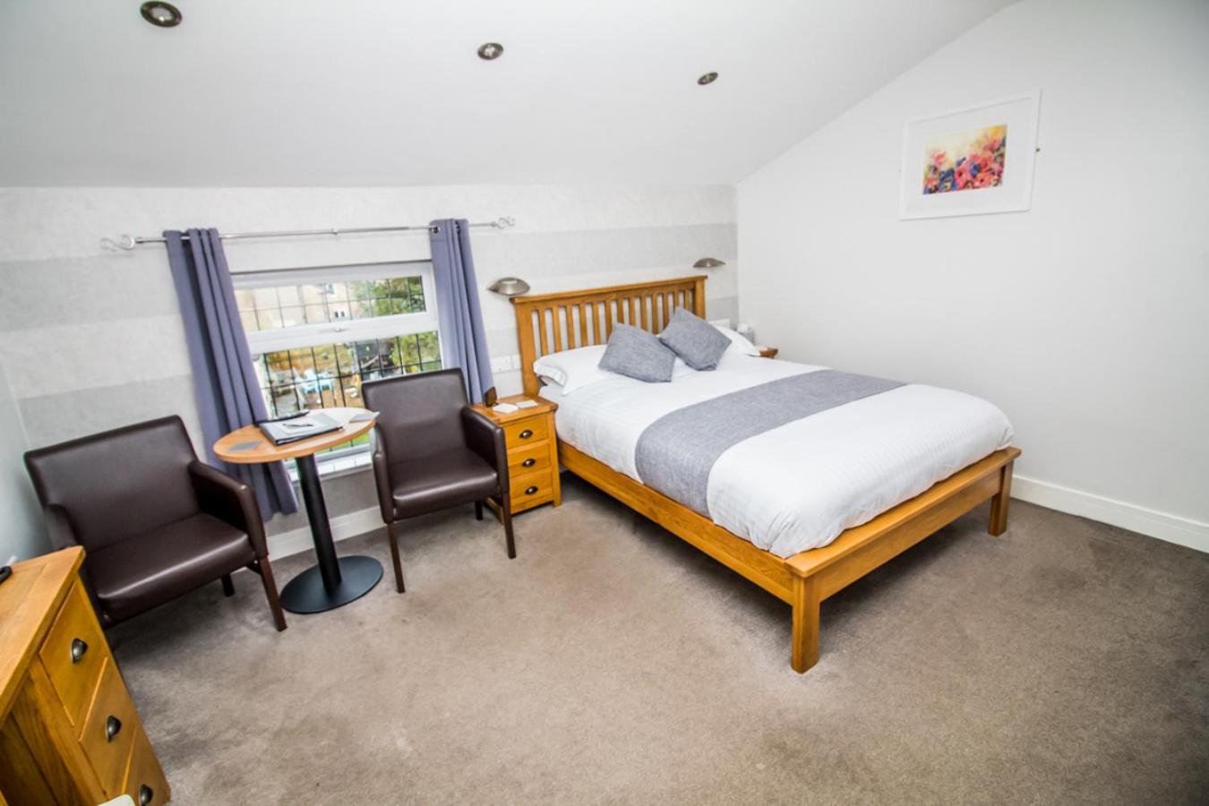 Standard Double Room - Photo 7