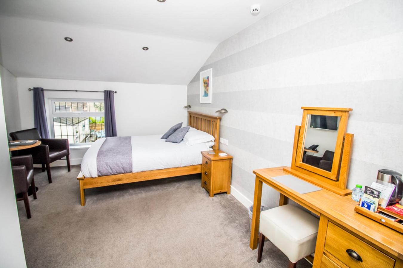 Standard Double Room - Photo 10