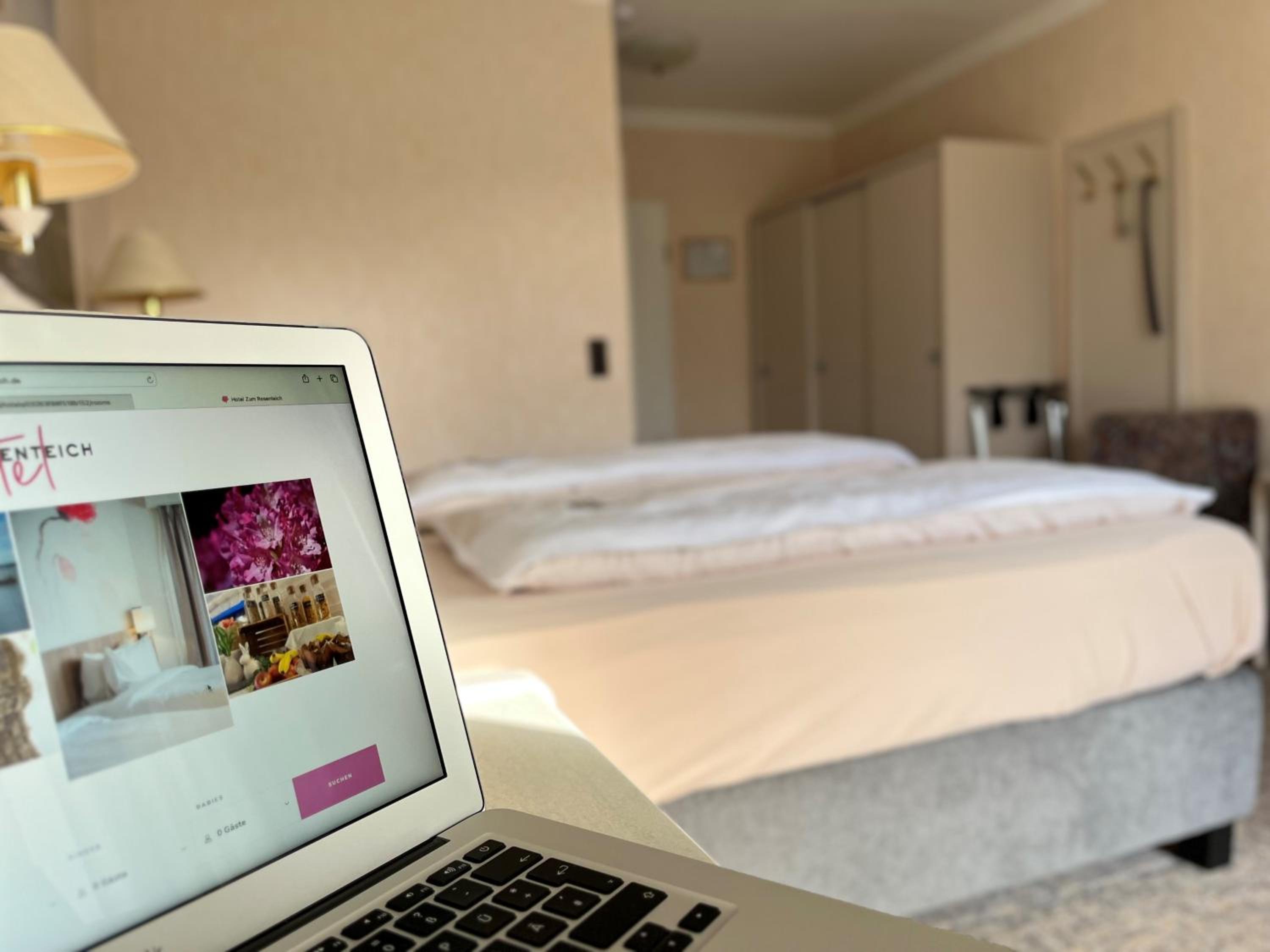 Double Room with Terrace or Balcony - Photo 1