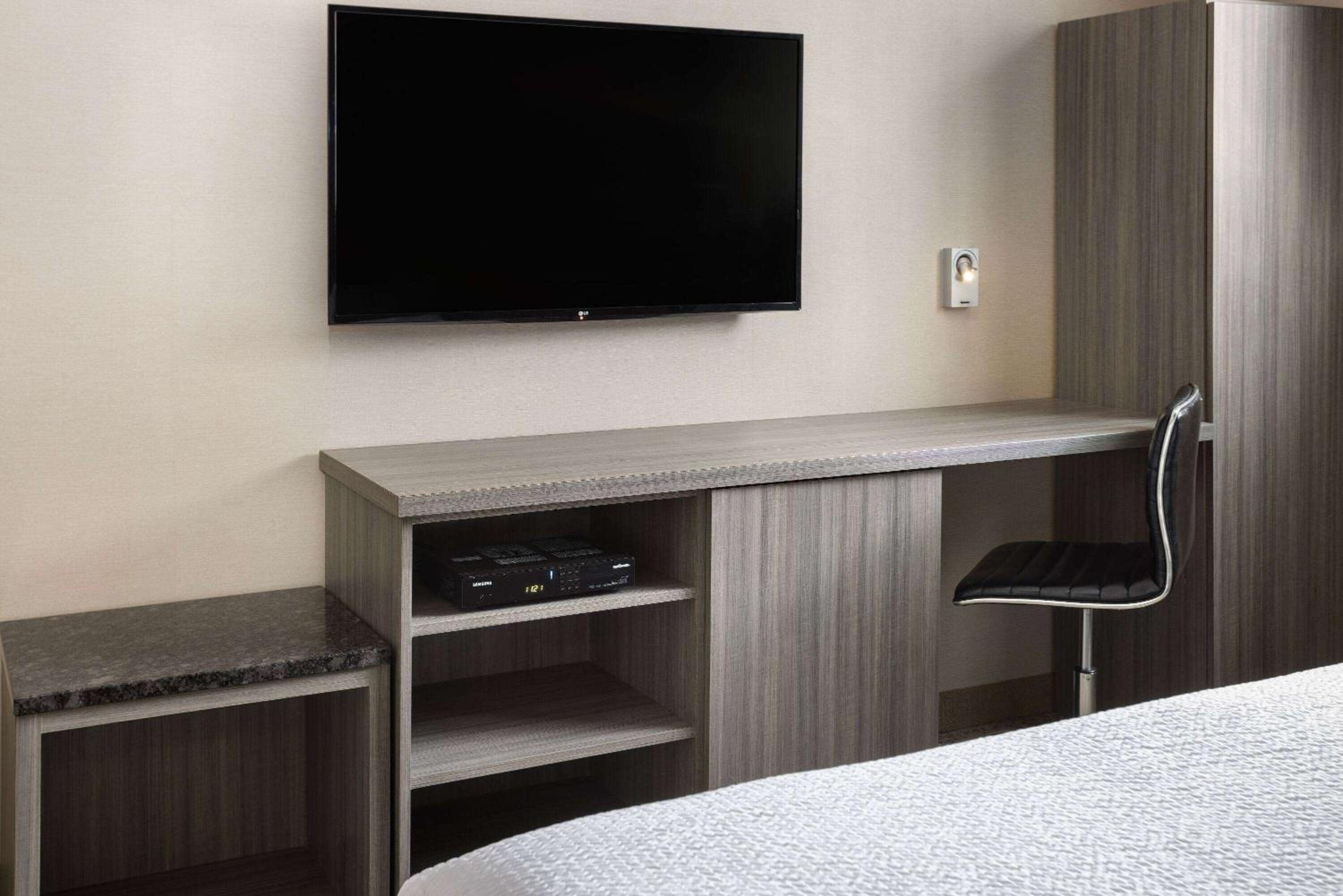 King Room - Mobility Access/Non-Smoking - Photo 2