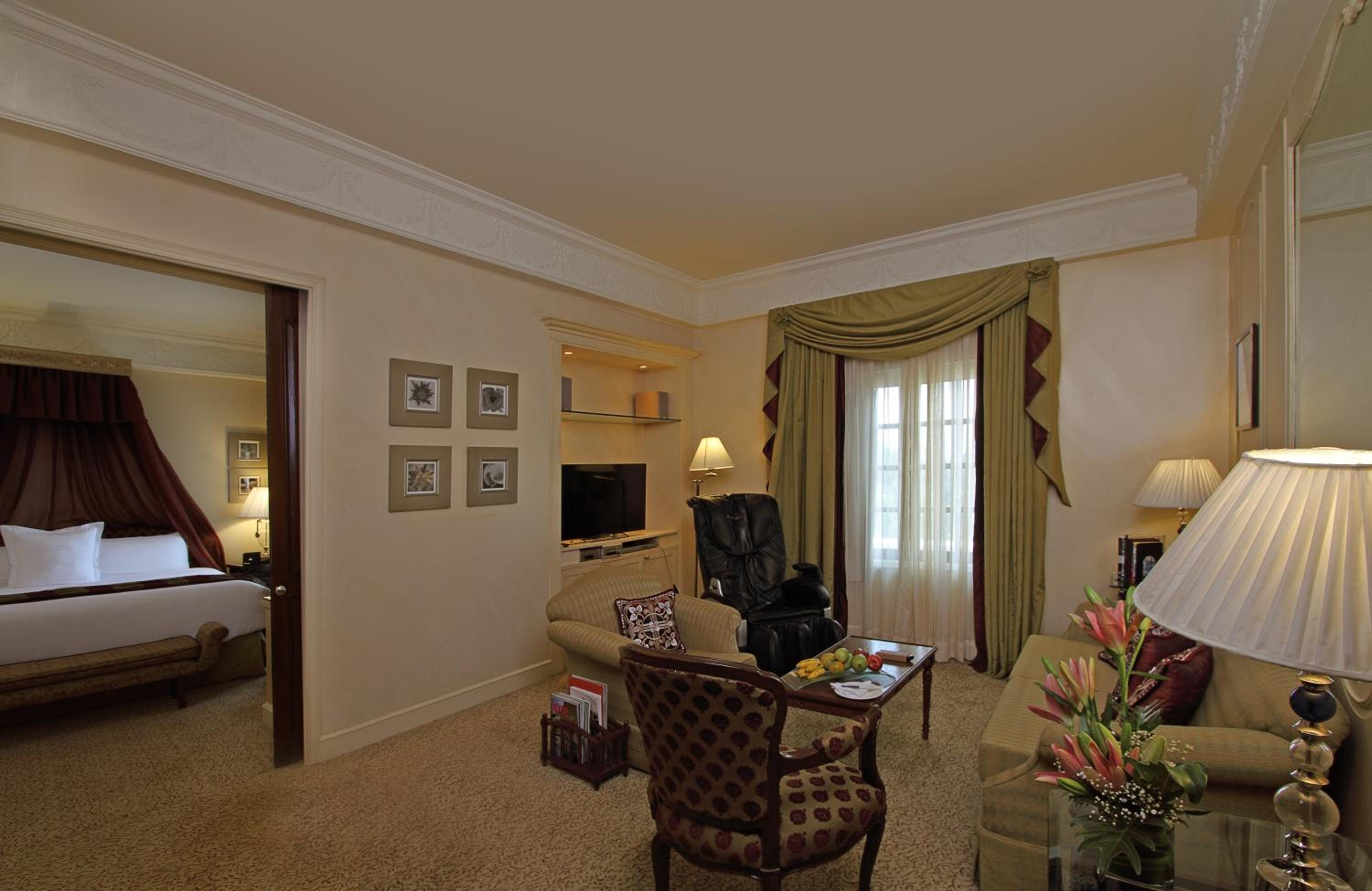 Manor King Suite -Club Lounge Access - Photo 3