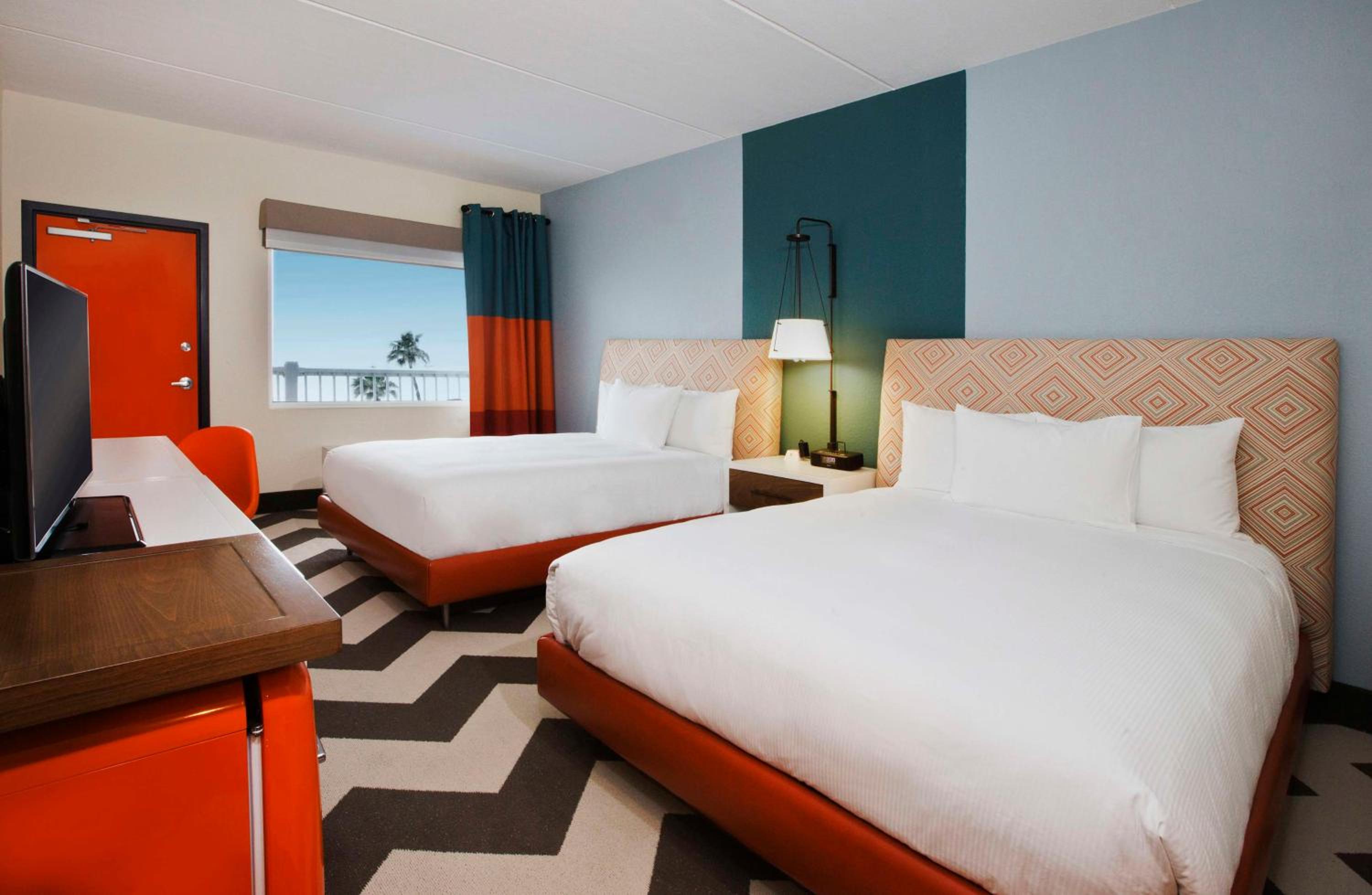 Queen Room with Two Queen Beds and Balcony - Photo 3