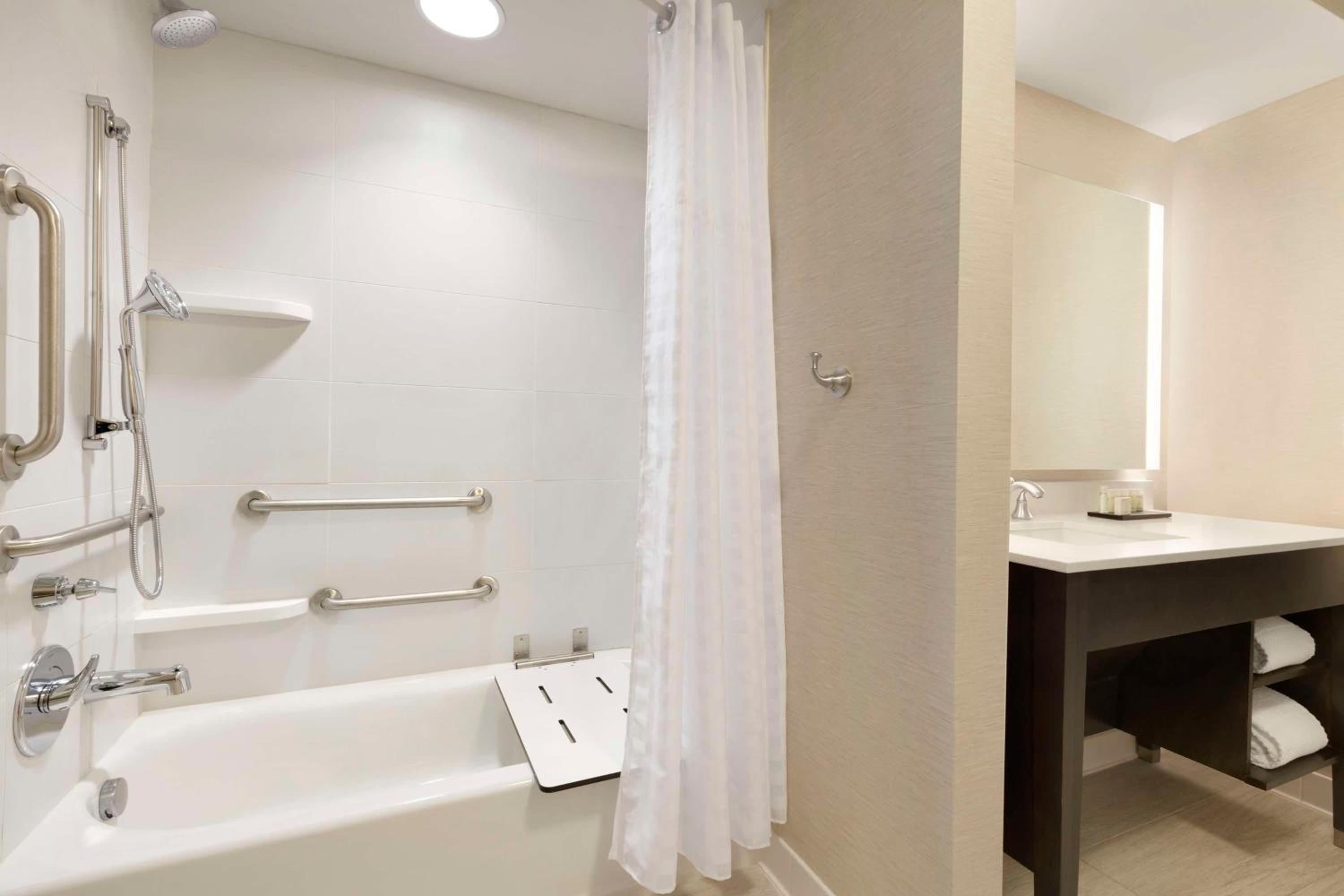 Queen Suite with Two Queen Beds and Balcony - Disability Access