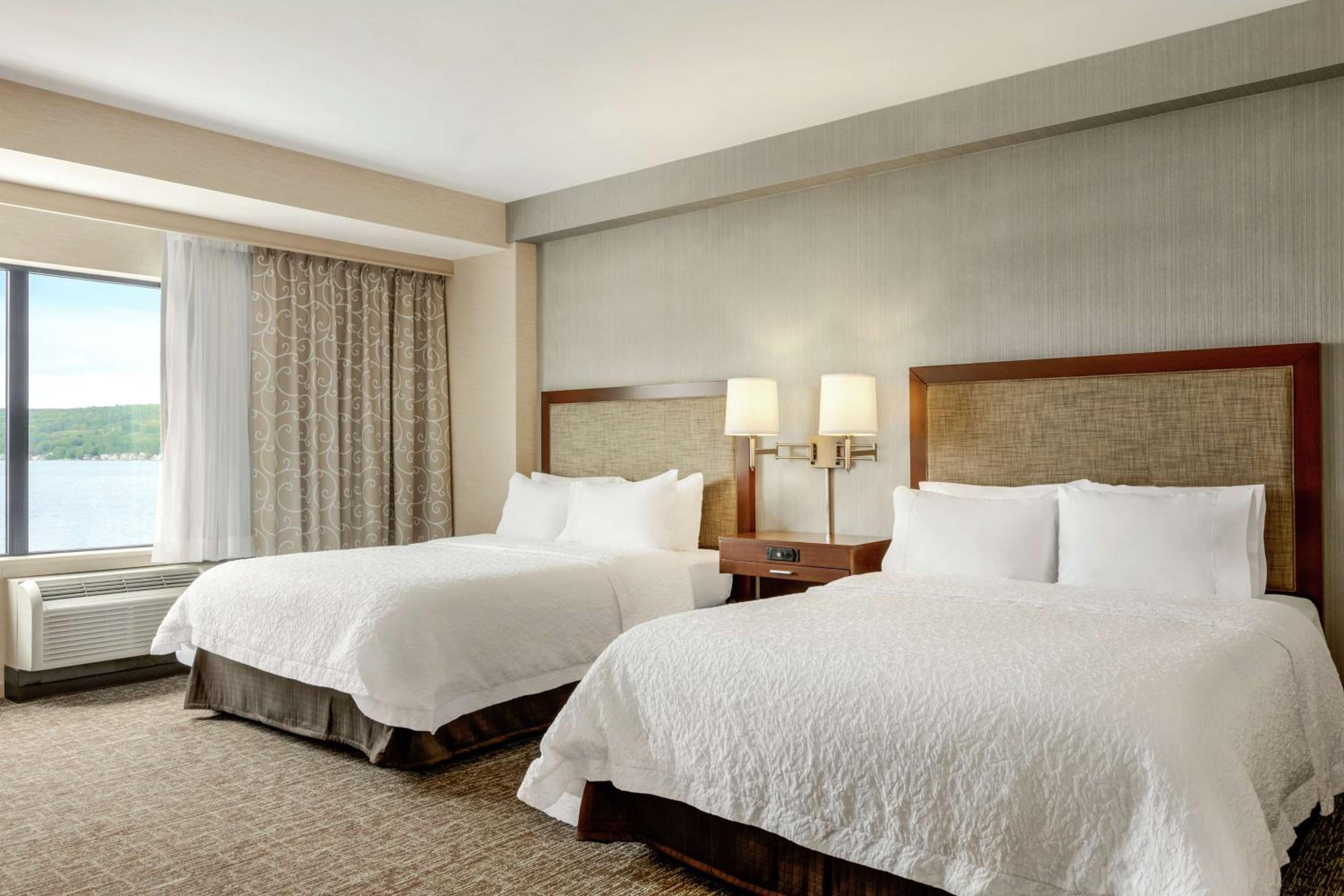 Queen Room with Two Queen Beds - Mobility and Hearing Access/Non-Smoking photo 1
