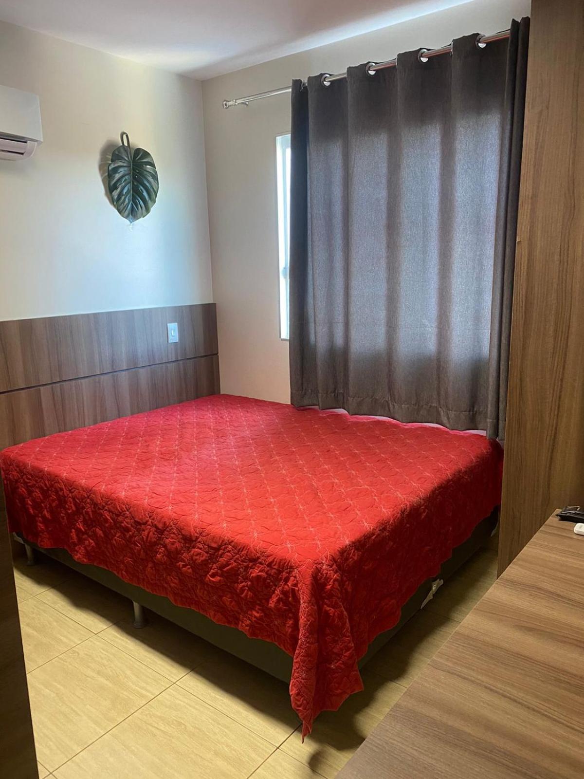 One-Bedroom Apartment - Photo 2