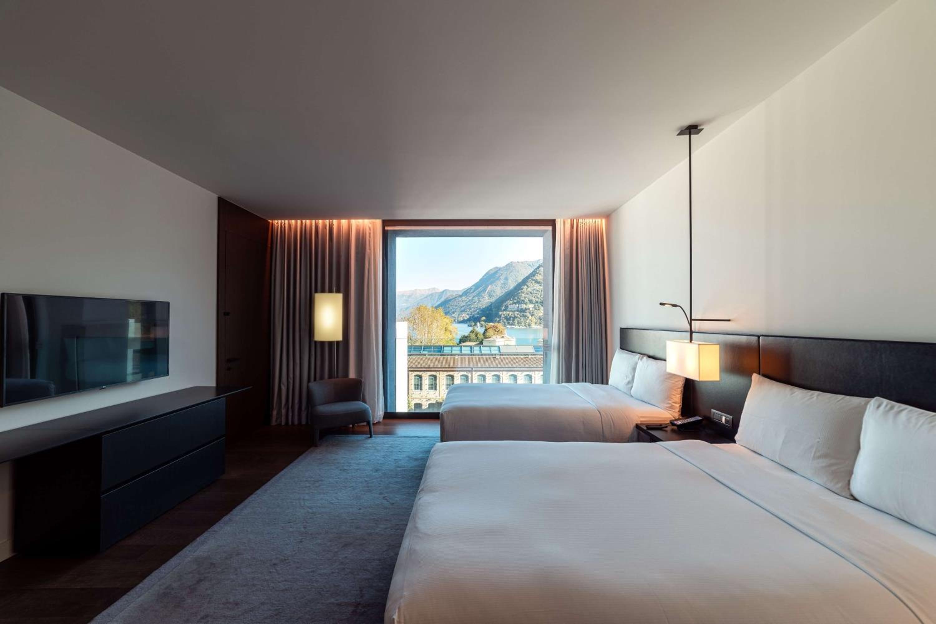 Premium Twin Room With Lake View