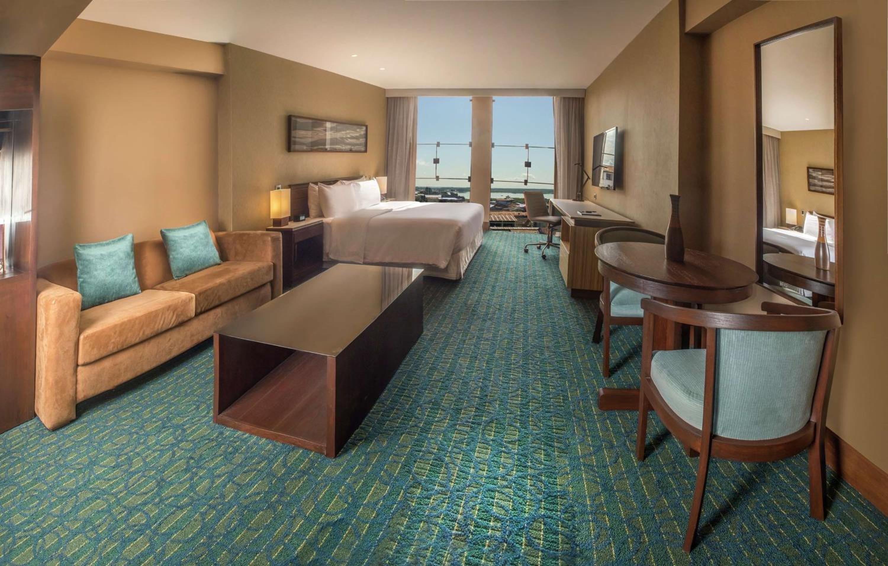 Deluxe King Room - Photo 1