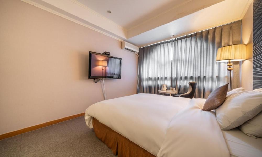 Deluxe Double Room photo 2