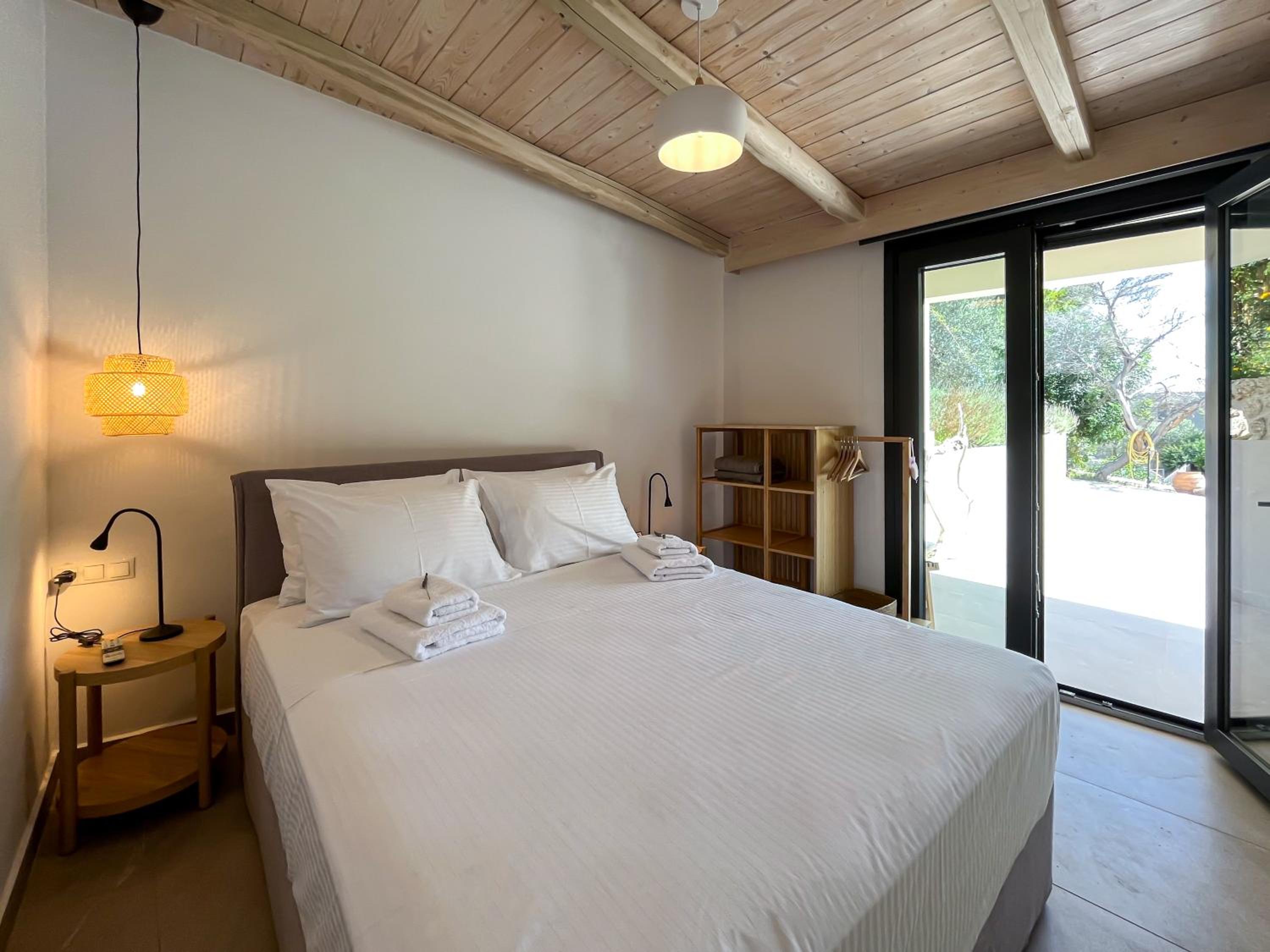 Three-Bedroom Villa photo 1